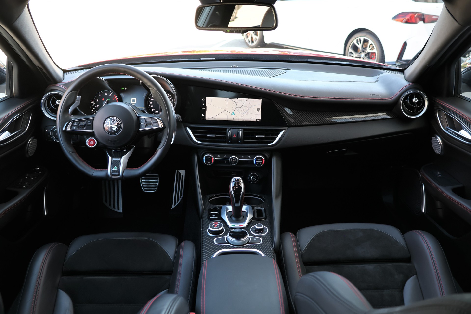 ALFA ROMEO Giulia 2.9 V6 Quadrifoglio Automatic *Facelift*Akrapovic*-image-16