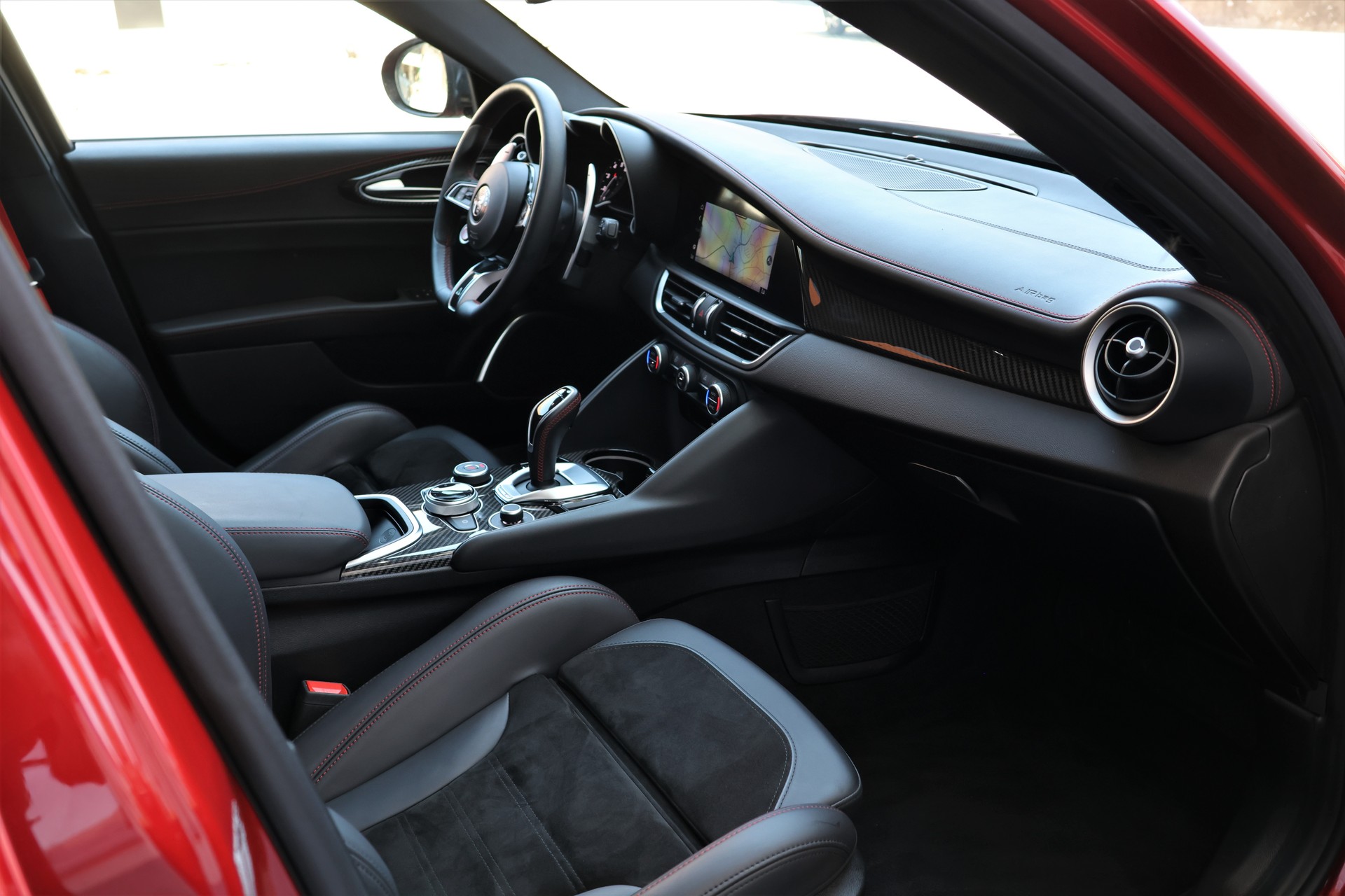 ALFA ROMEO Giulia 2.9 V6 Quadrifoglio Automatic *Facelift*Akrapovic*-image-19