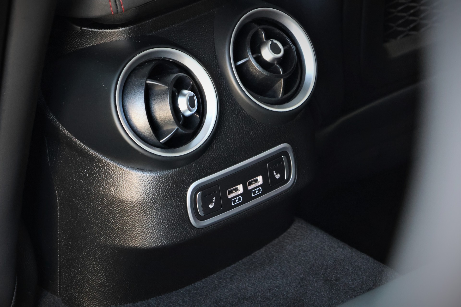 ALFA ROMEO Giulia 2.9 V6 Quadrifoglio Automatic *Facelift*Akrapovic*-image-13