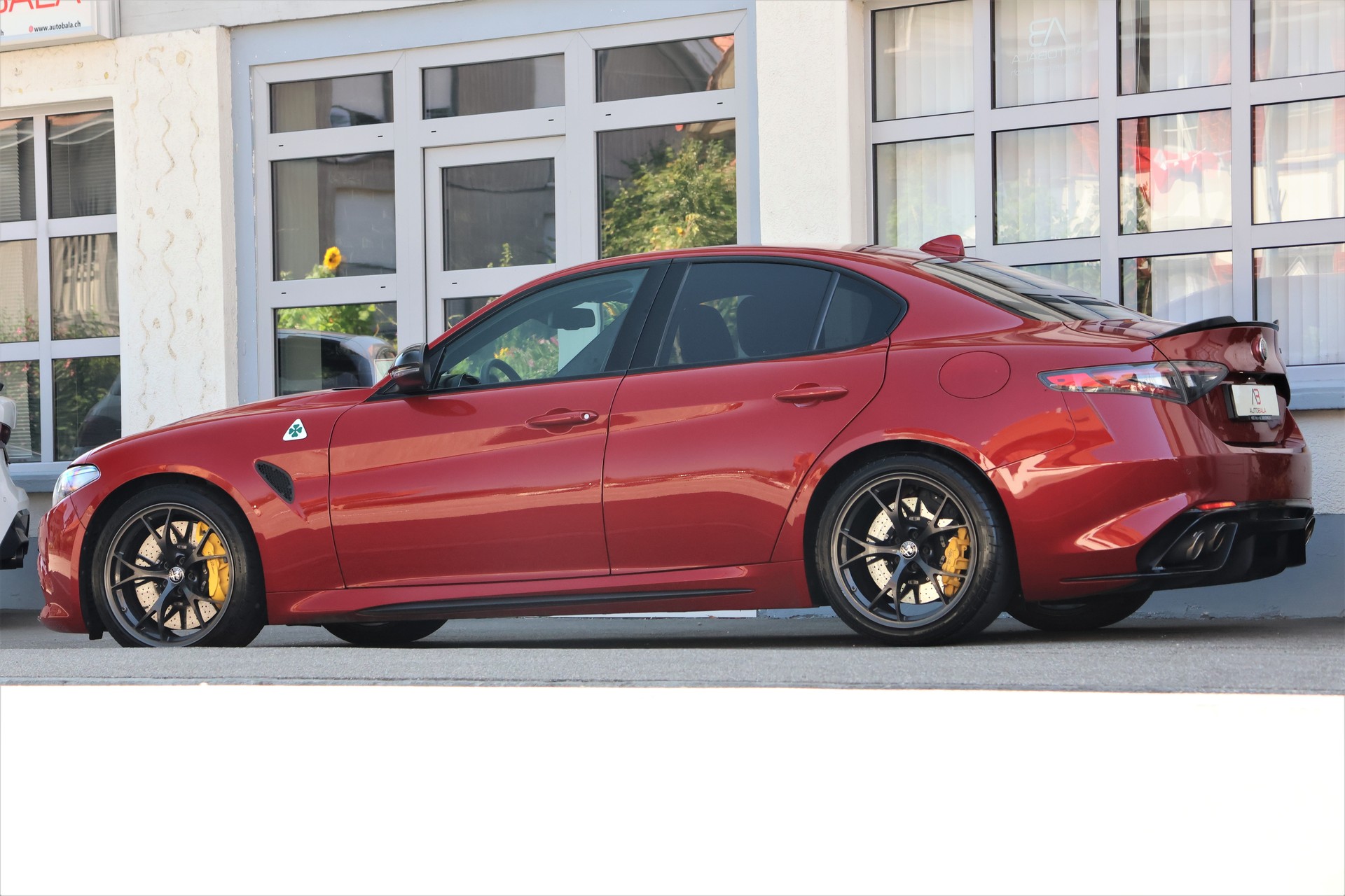 ALFA ROMEO Giulia 2.9 V6 Quadrifoglio Automatic *Facelift*Akrapovic*-image-3