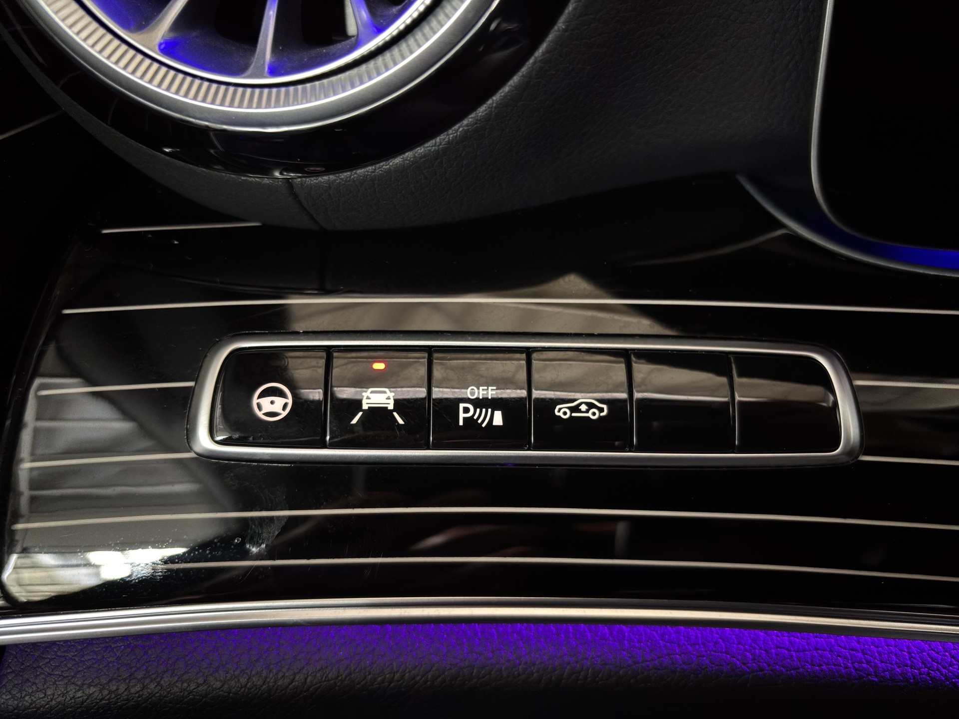 MERCEDES-BENZ CLS 53 AMG 4 Matic+-image-5
