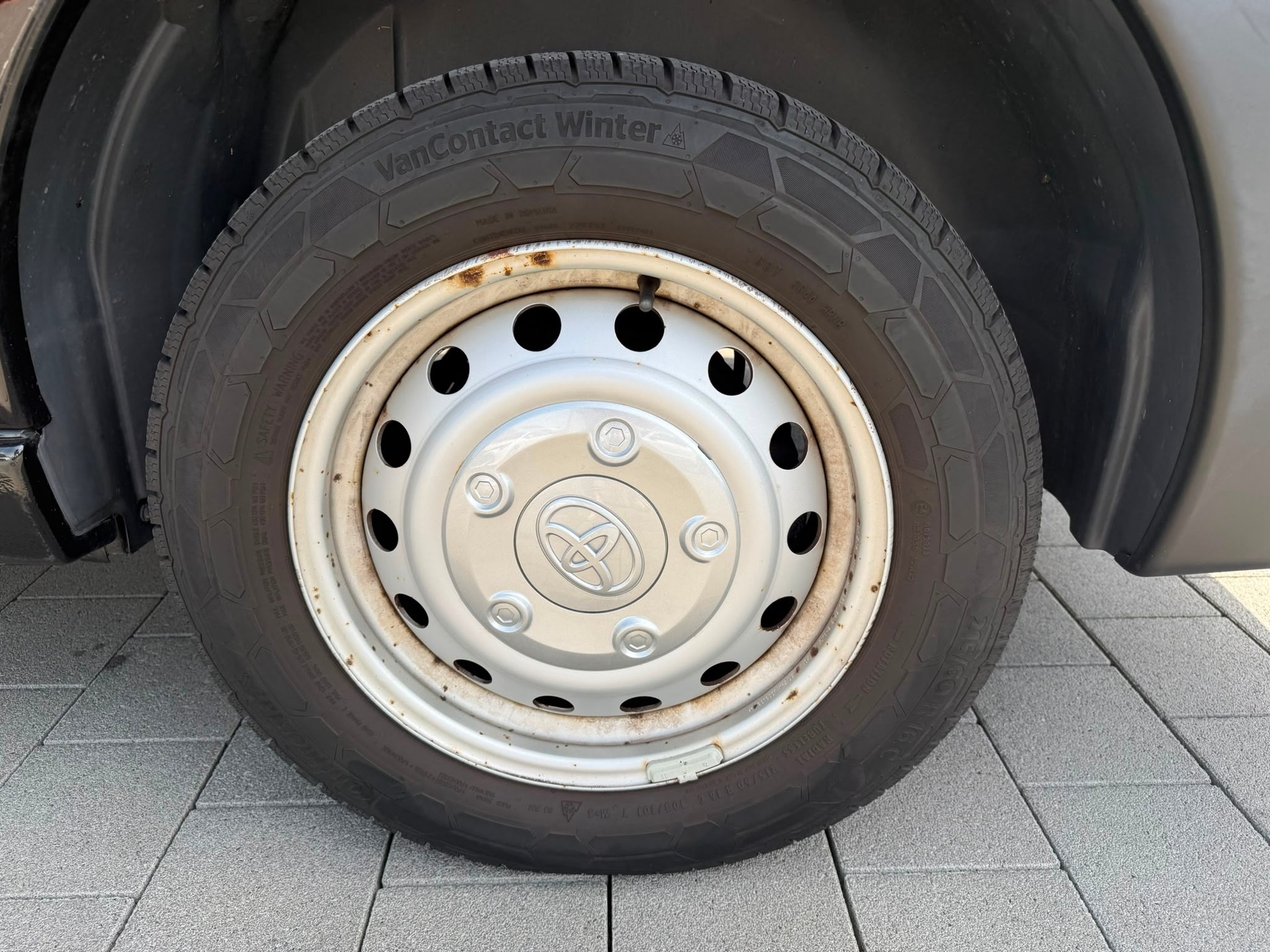 TOYOTA 1.6 D Terra-image-16