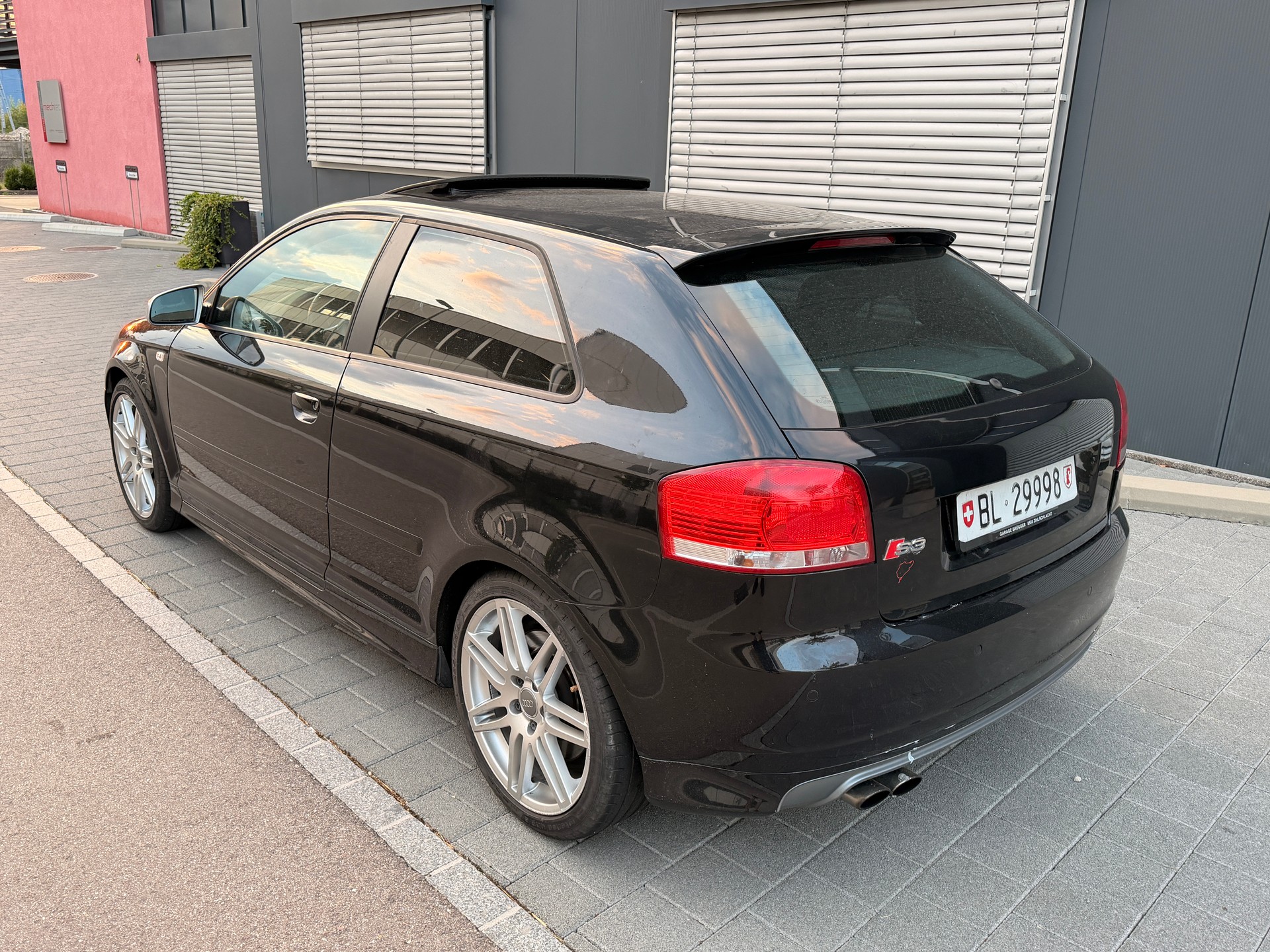 AUDI S3 2.0 Turbo FSI quattro-image-3