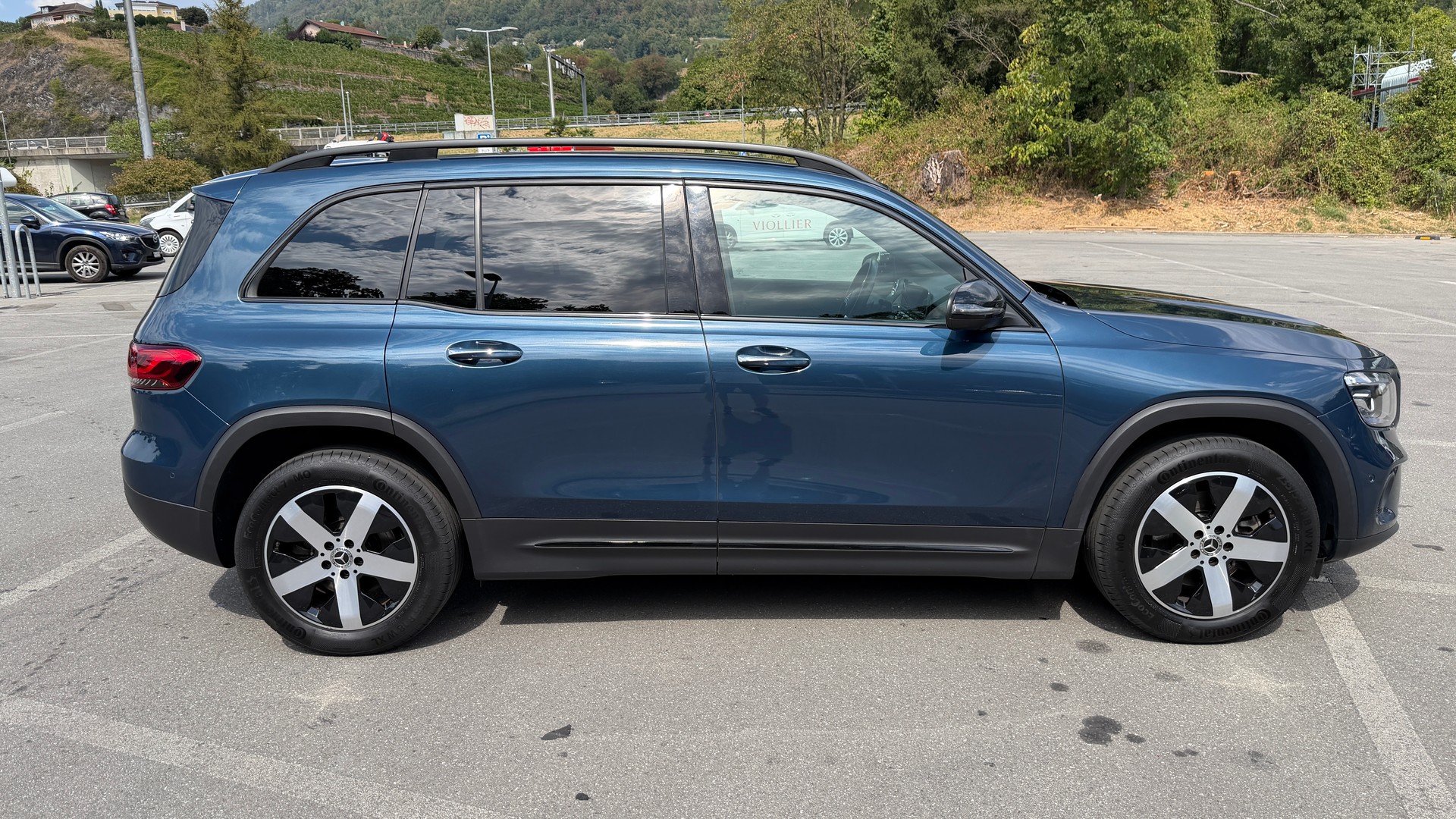 MERCEDES-BENZ GLB 250 Progressive 4matic-image-2