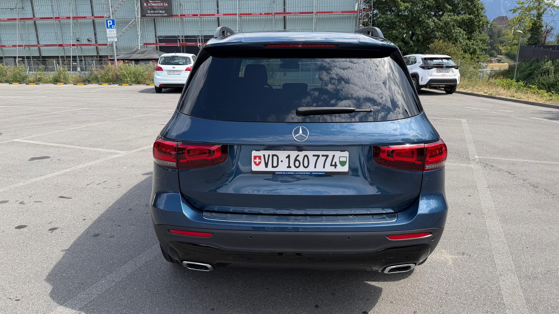 MERCEDES-BENZ GLB 250 Progressive 4matic-image-1