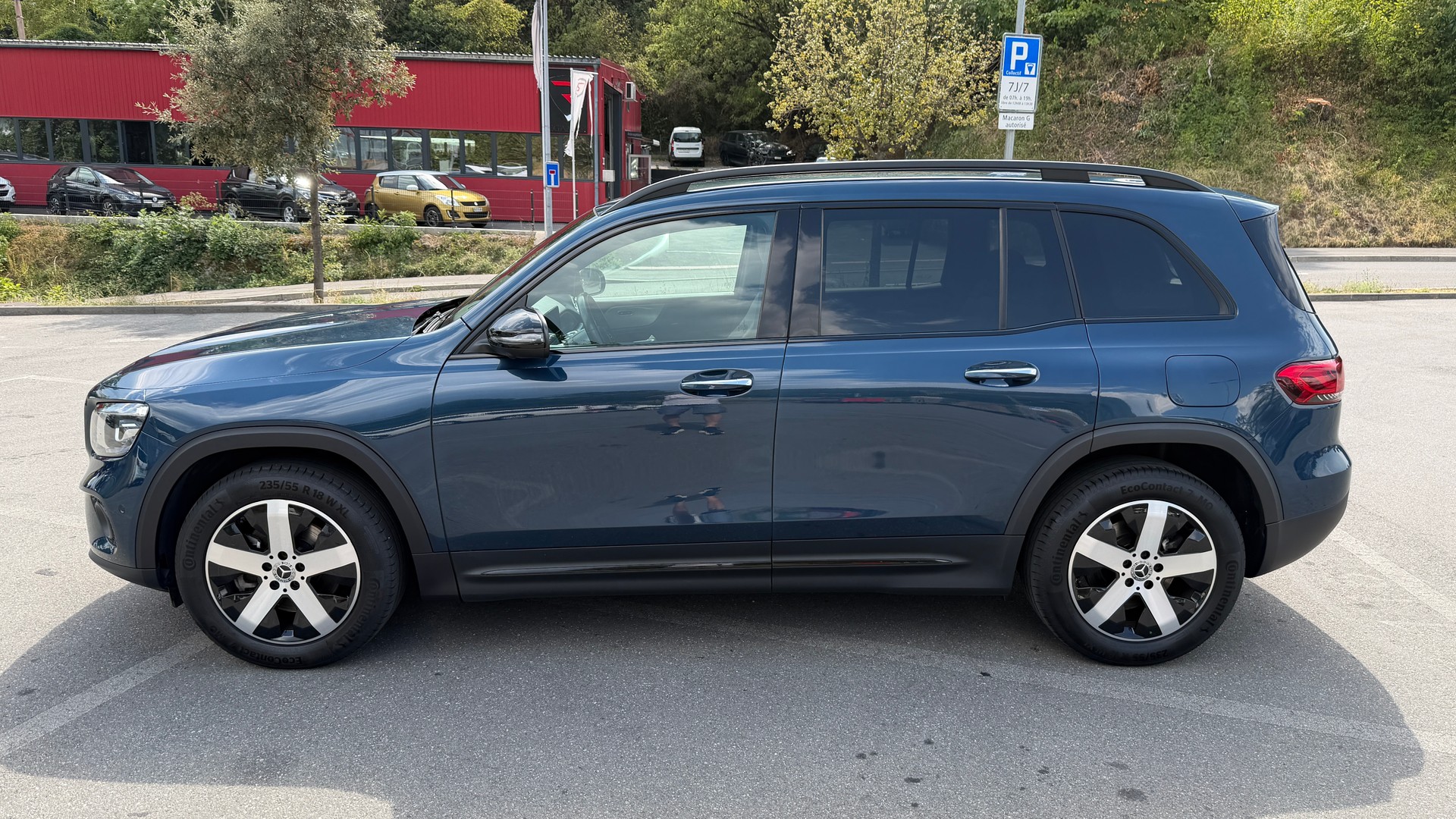 MERCEDES-BENZ GLB 250 Progressive 4matic-image-0