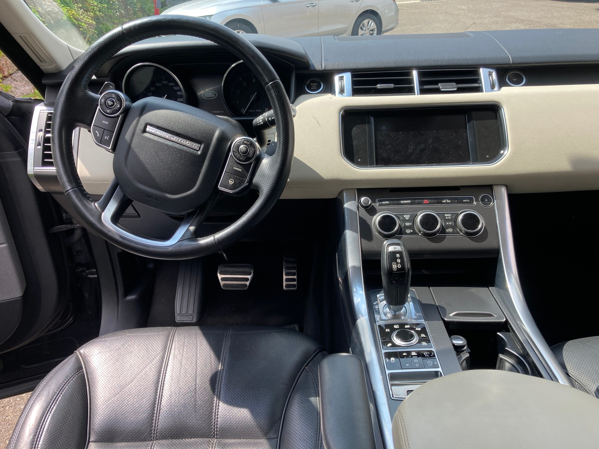 LAND ROVER 3.0 V6 SC HSE Dynamic-image-7