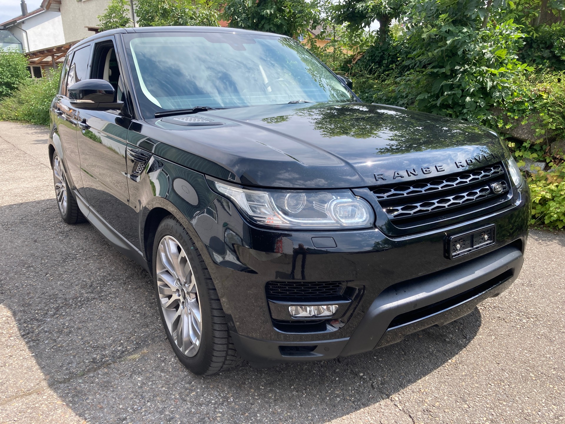 LAND ROVER 3.0 V6 SC HSE Dynamic-image-1