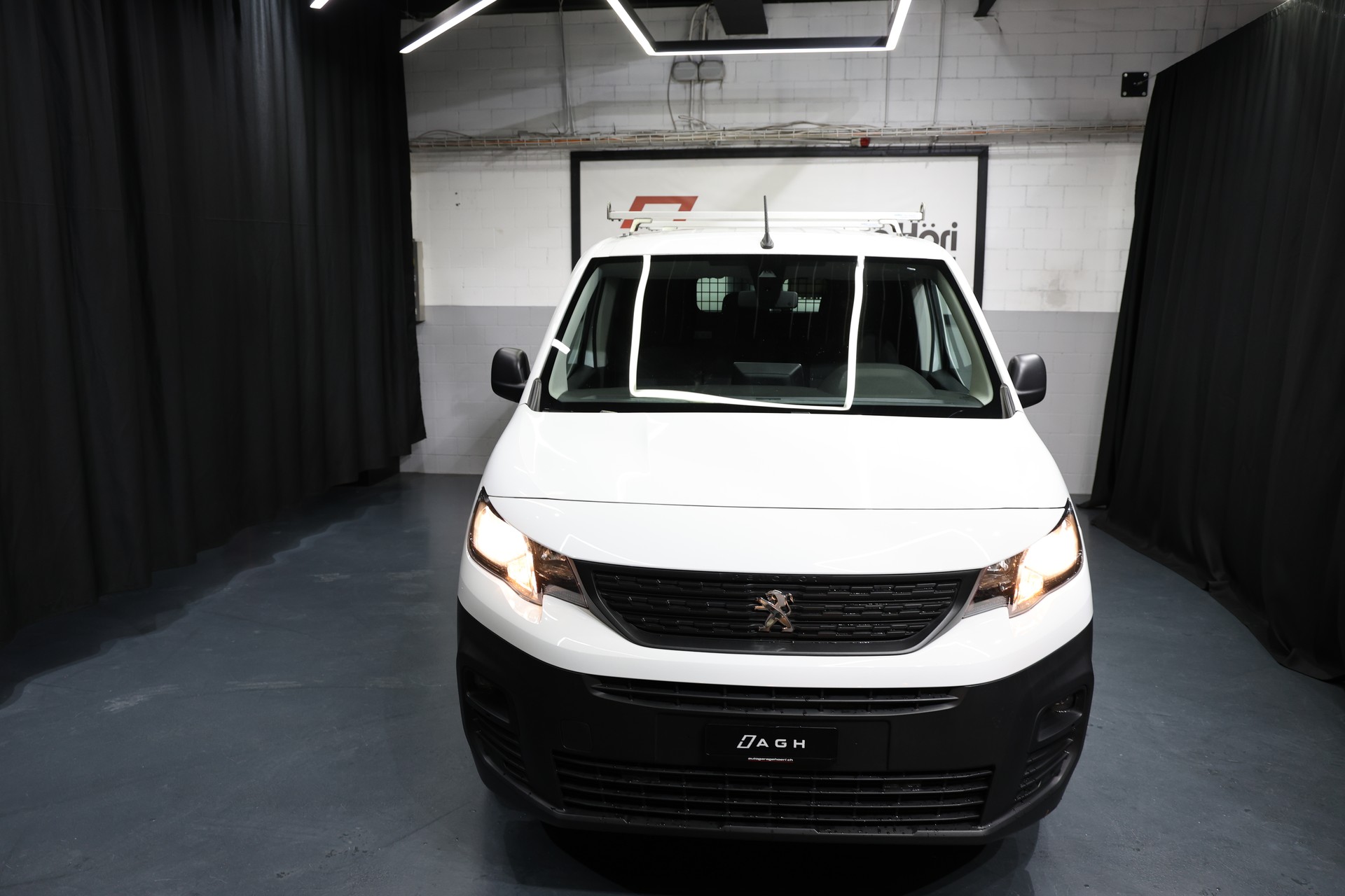 PEUGEOT Partner 1.5 Blue HDi s/s Asphalt Long 1000kg-image-3