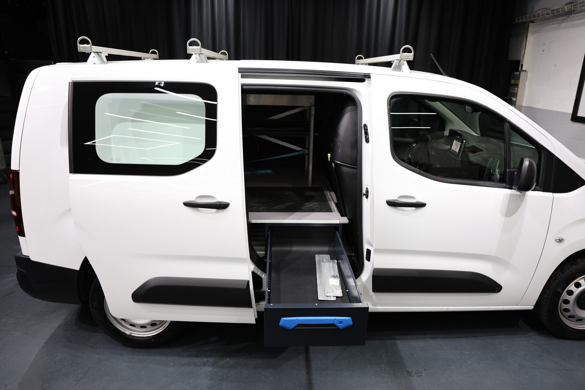 PEUGEOT Partner 1.5 Blue HDi s/s Asphalt Long 1000kg-image-7