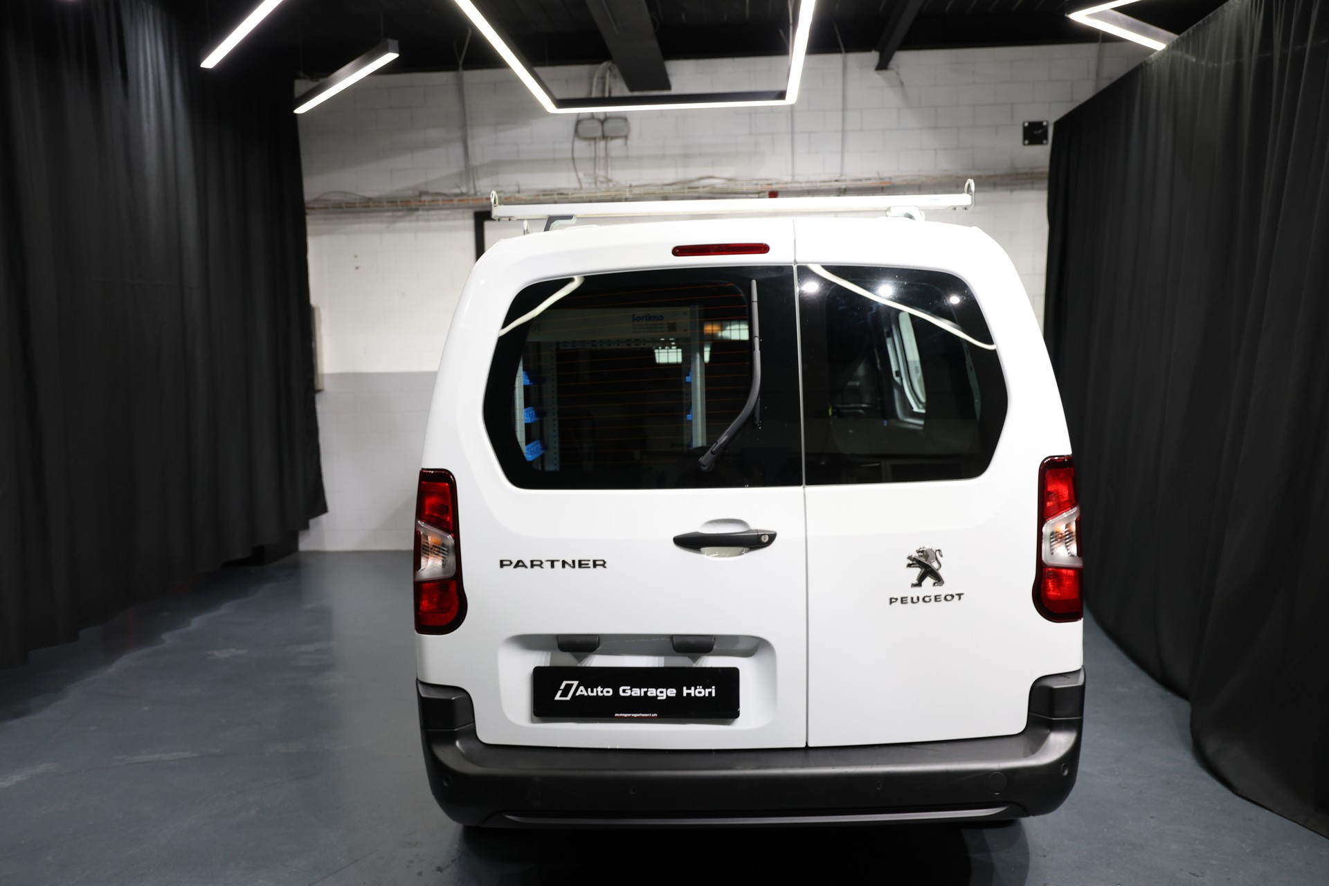 PEUGEOT Partner 1.5 Blue HDi s/s Asphalt Long 1000kg-image-10