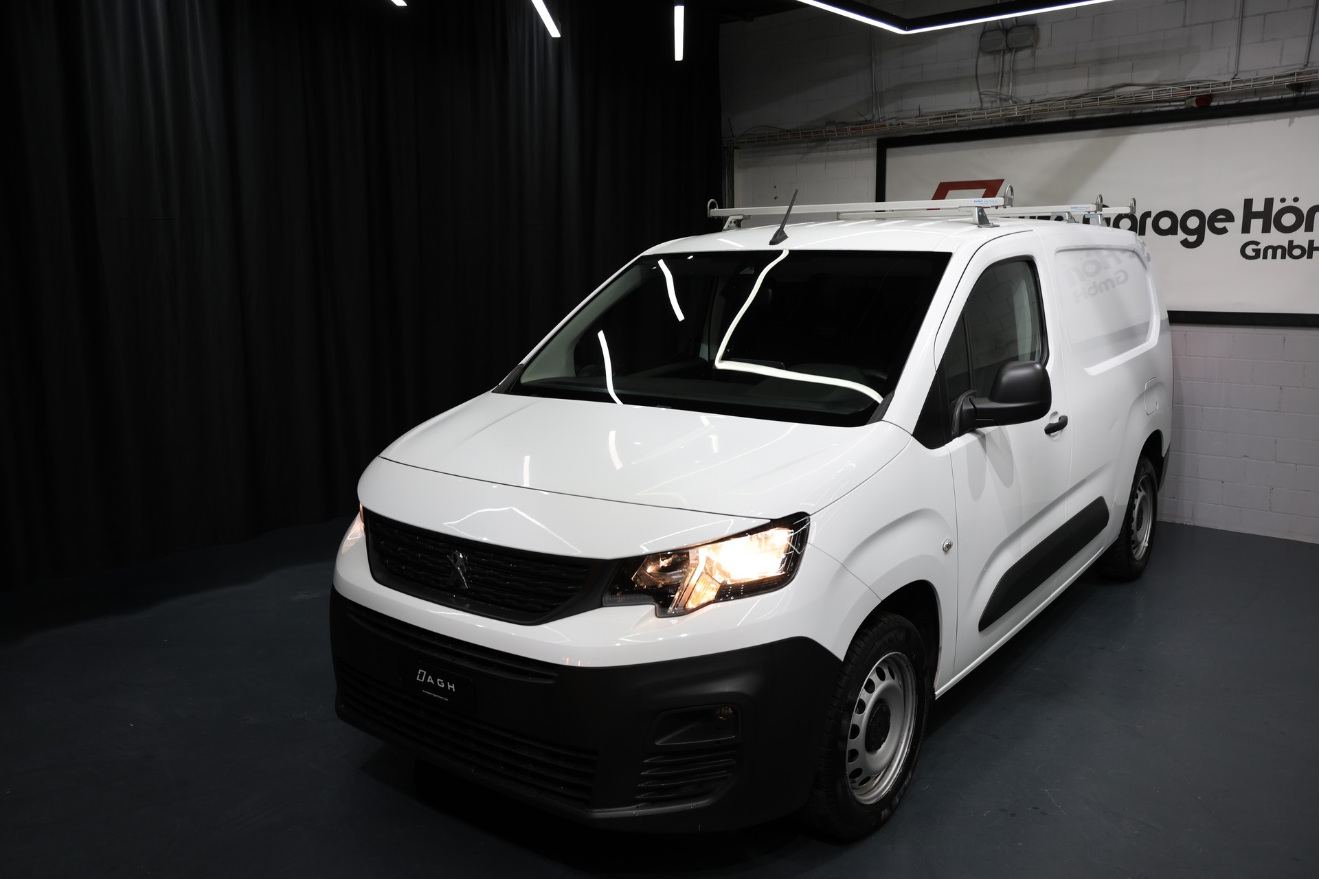 PEUGEOT Partner 1.5 Blue HDi s/s Asphalt Long 1000kg-image-0