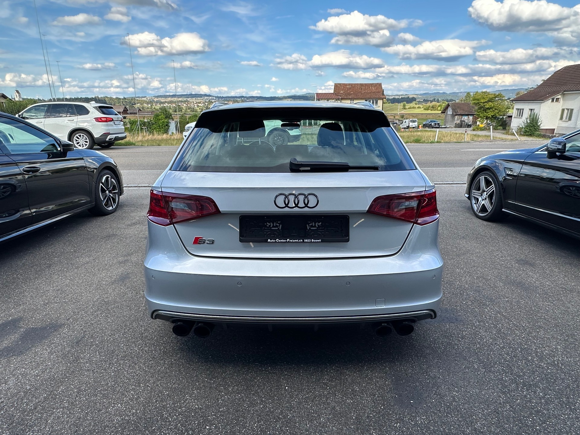 AUDI S3 Sportback 2.0 TFSI quattro-image-3