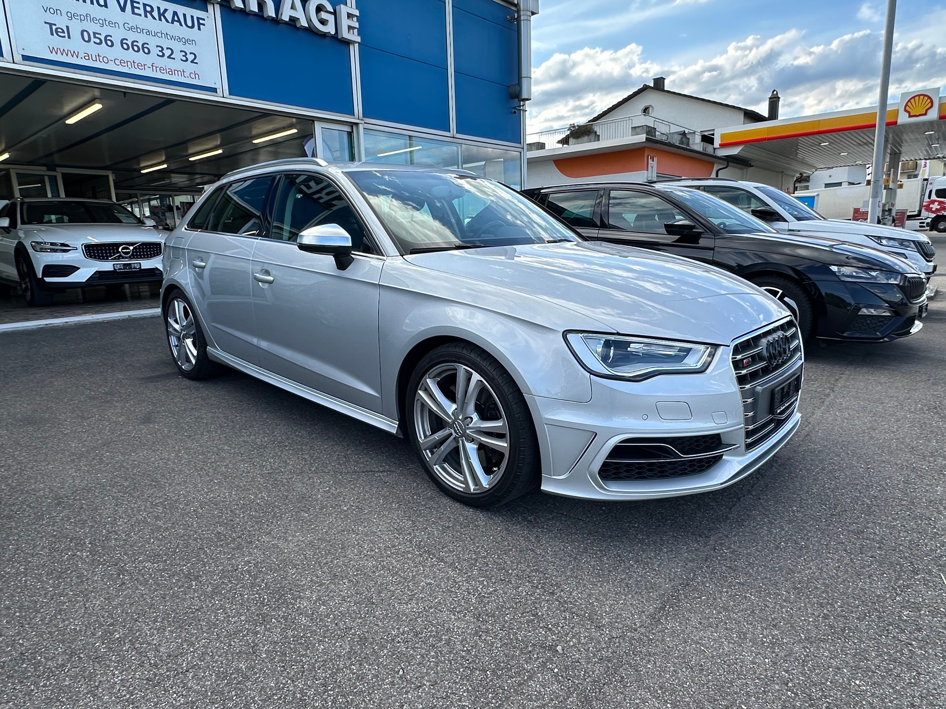AUDI S3 Sportback 2.0 TFSI quattro-image-5