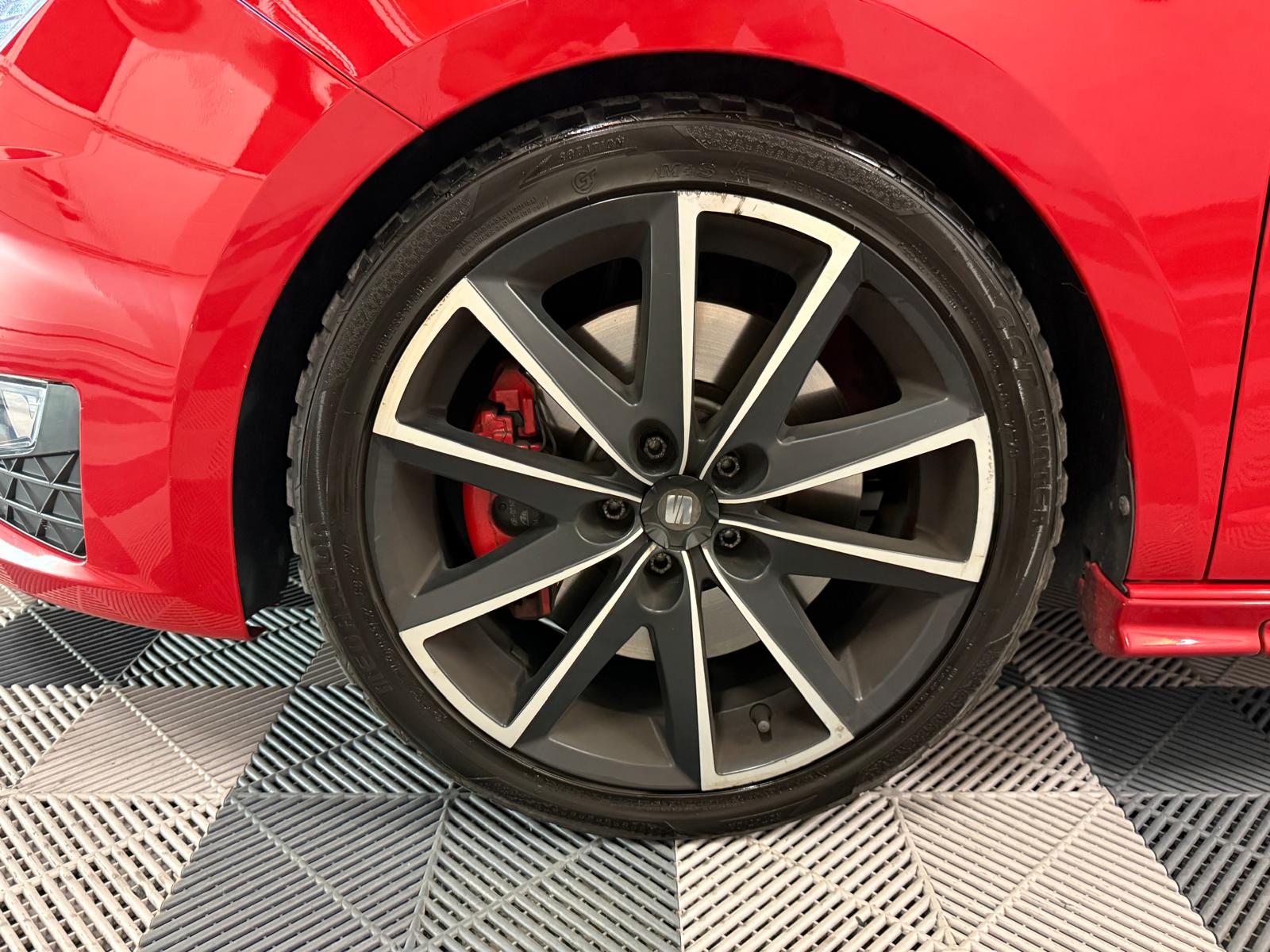 SEAT Ibiza SC 1.8 TSI Cupra *carplay*-image-27