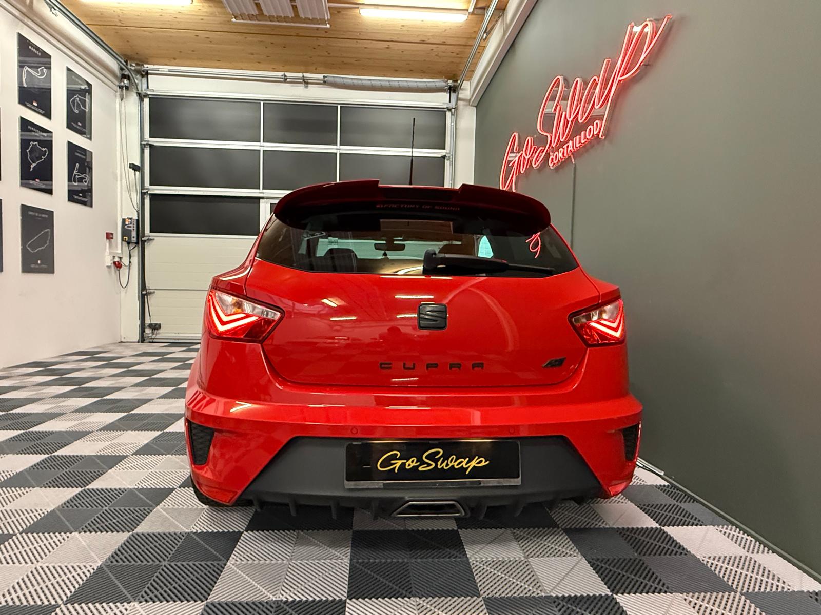 SEAT Ibiza SC 1.8 TSI Cupra *carplay*-image-4