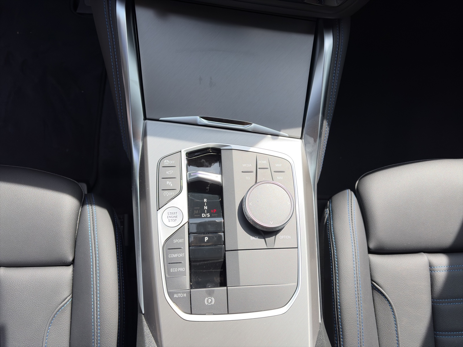 BMW M240i xDrive Coupé-image-14