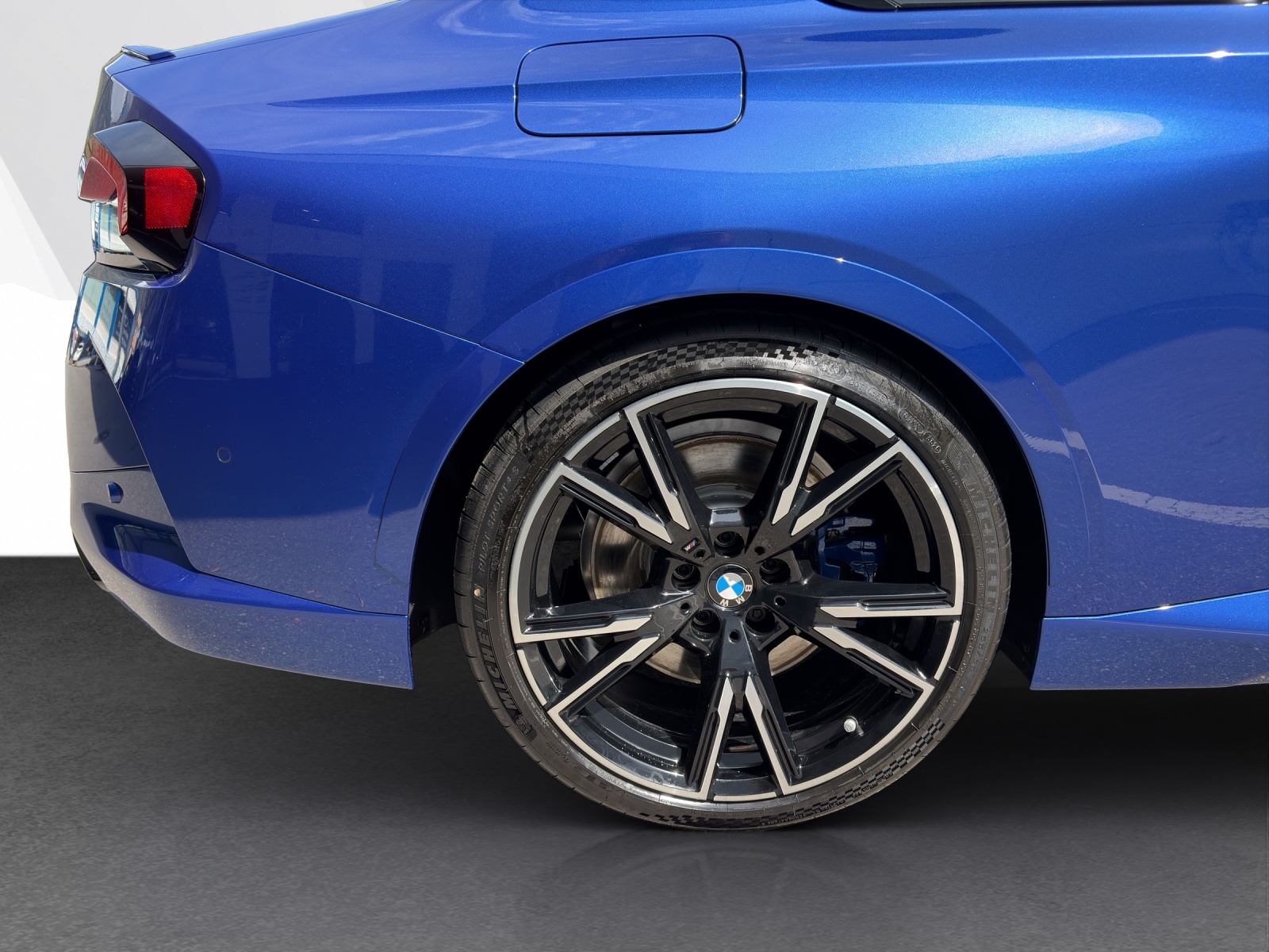 BMW M240i xDrive Coupé-image-22