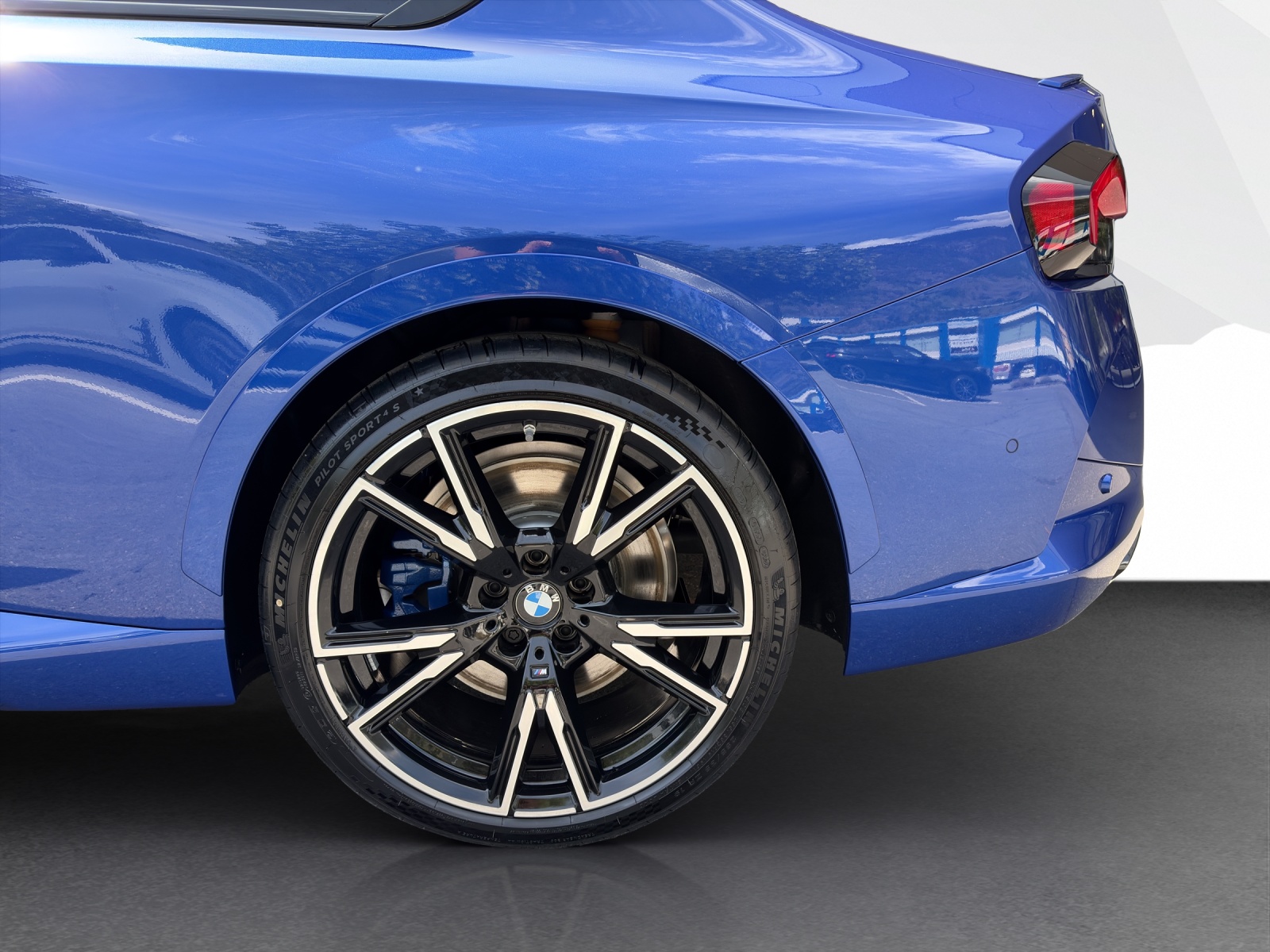 BMW M240i xDrive Coupé-image-21