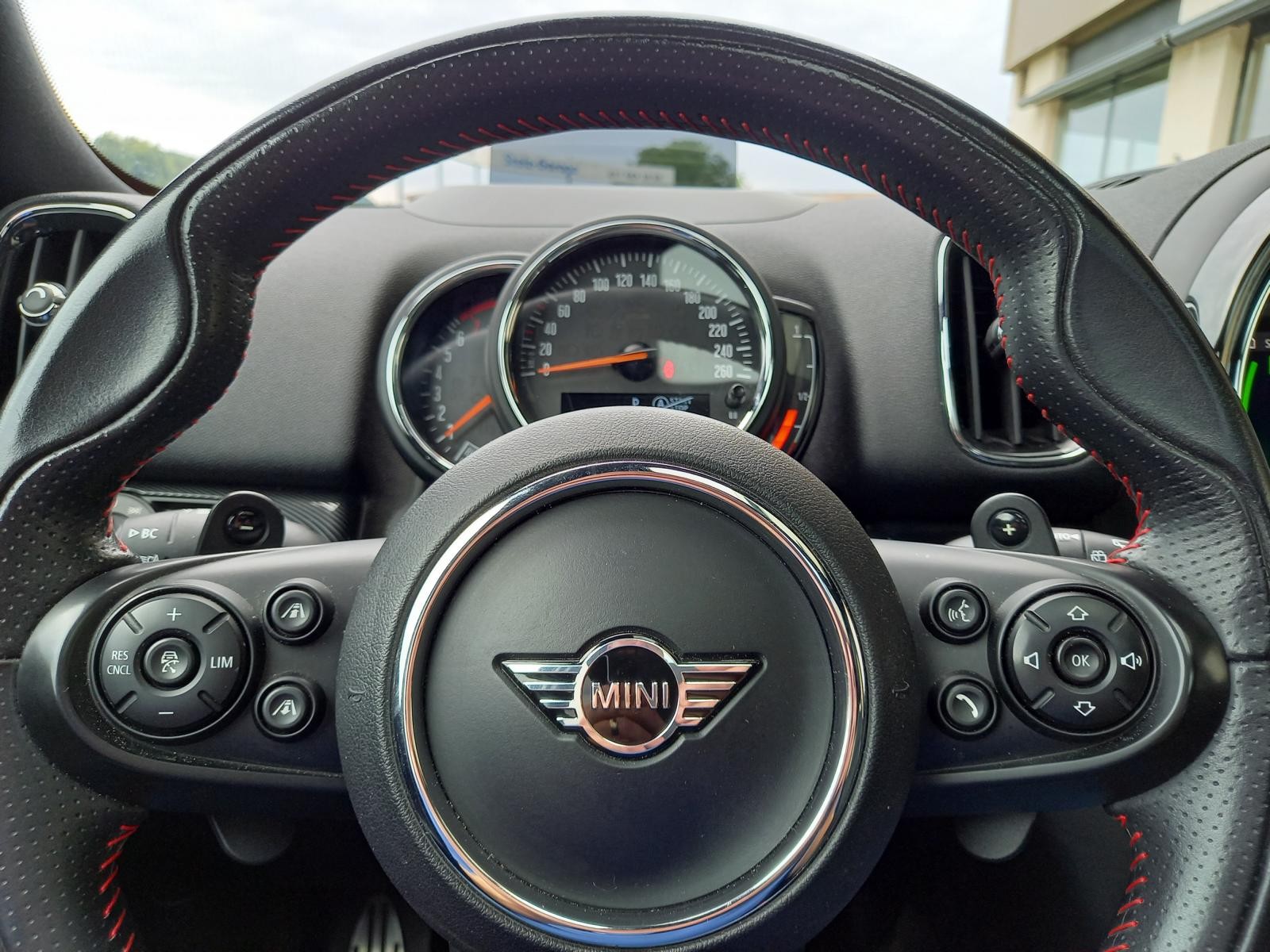 MINI Countryman Cooper S ALL4 Steptronic-image-5