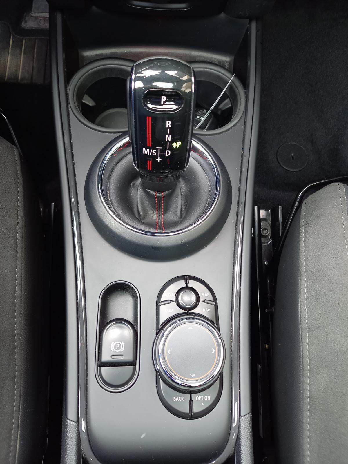 MINI Countryman Cooper S ALL4 Steptronic-image-9