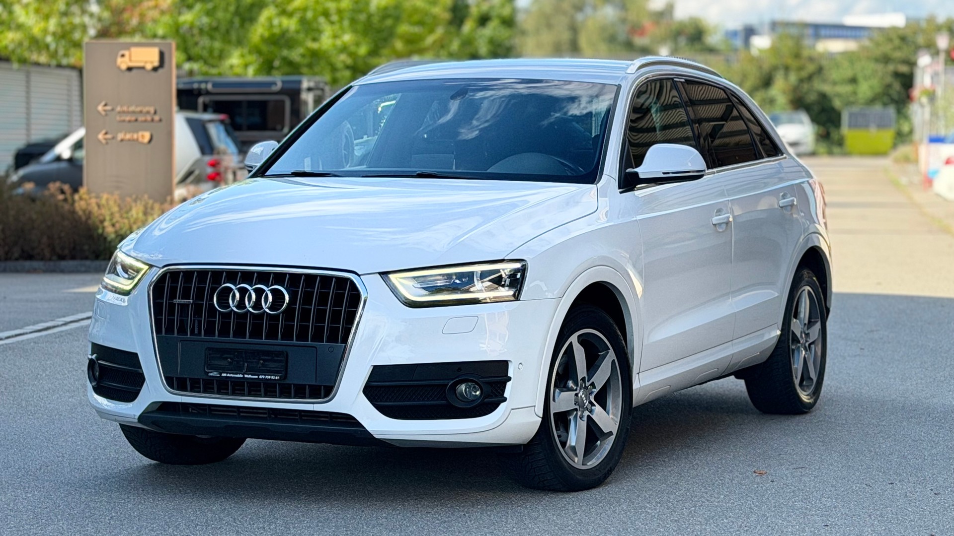 AUDI Q3 2.0 TFSI quattro S-tronic-image-0