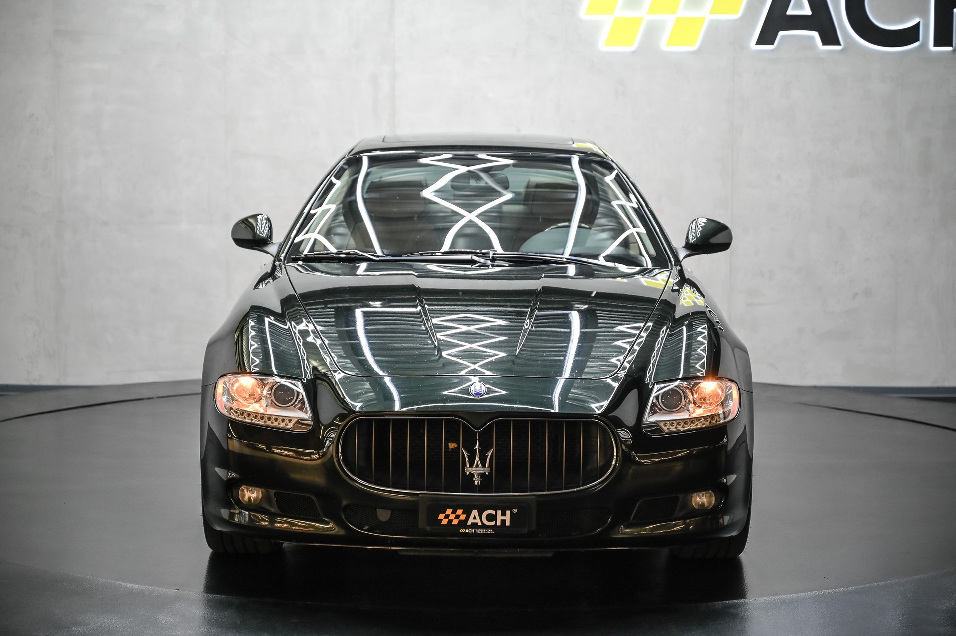 MASERATI Quattroporte 4.2 V8-image-1
