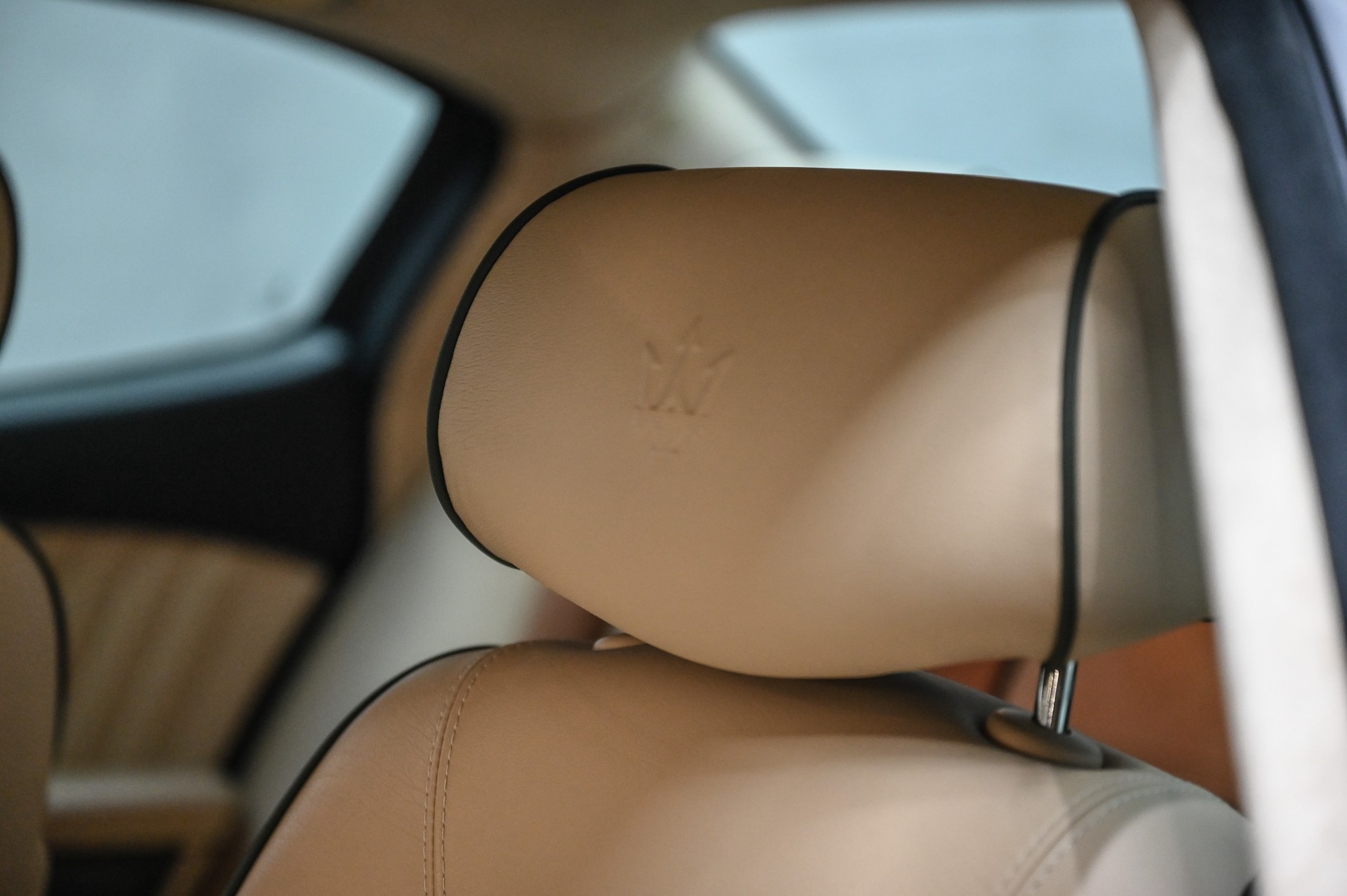 MASERATI Quattroporte 4.2 V8-image-27