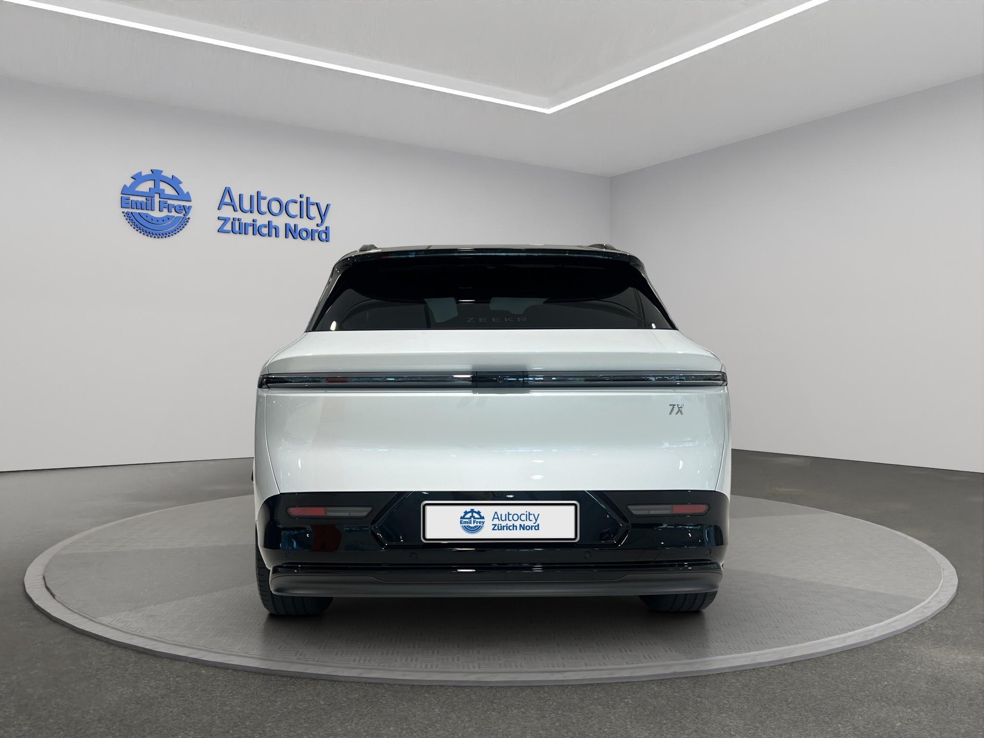 ZEEKR 7X Privilege AWD-image-3
