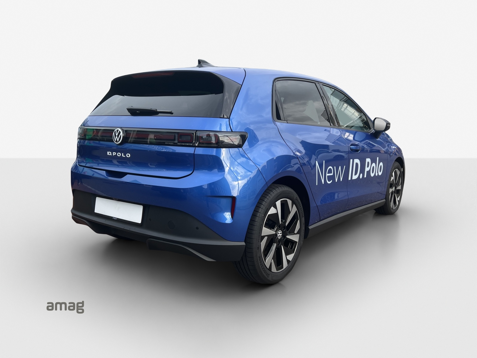 VW ID.Polo 52 kWh Life Edition One-image-4