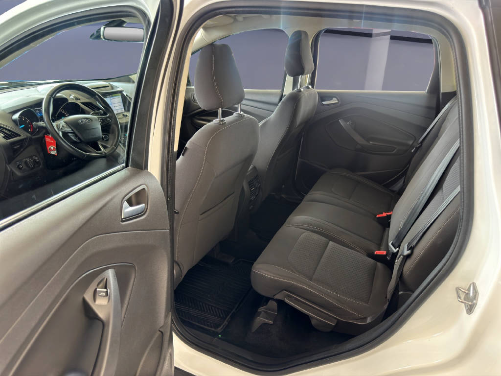 FORD Kuga 1.5 EcoB 120 Trend 2WD-image-10