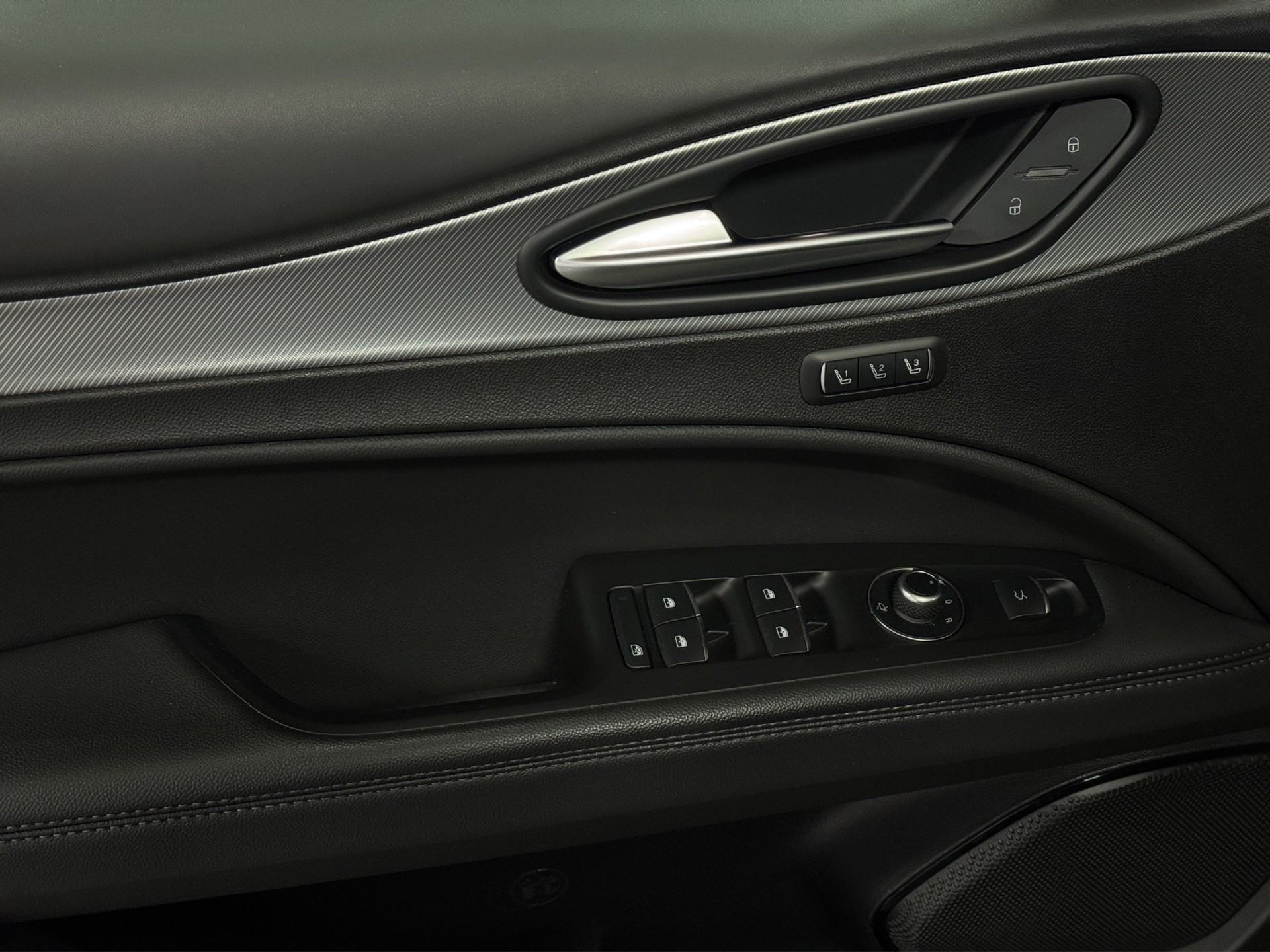 ALFA ROMEO Stelvio 2.2 JTDM Veloce Tow Hook Pack Q4 AT8 "ADAS Pack Plus-AHK"-image-8