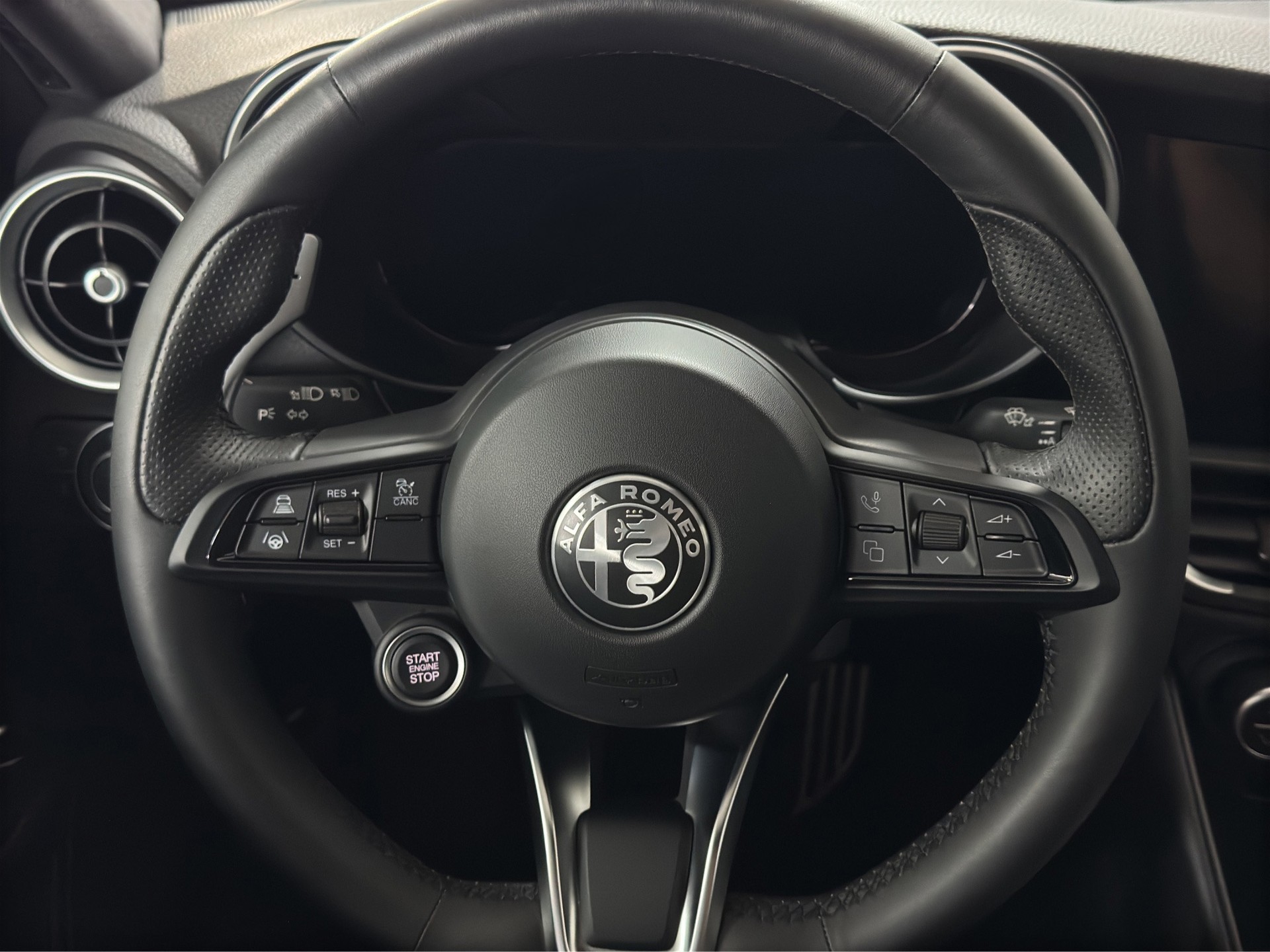 ALFA ROMEO Stelvio 2.2 JTDM Veloce Tow Hook Pack Q4 AT8 "ADAS Pack Plus-AHK"-image-12