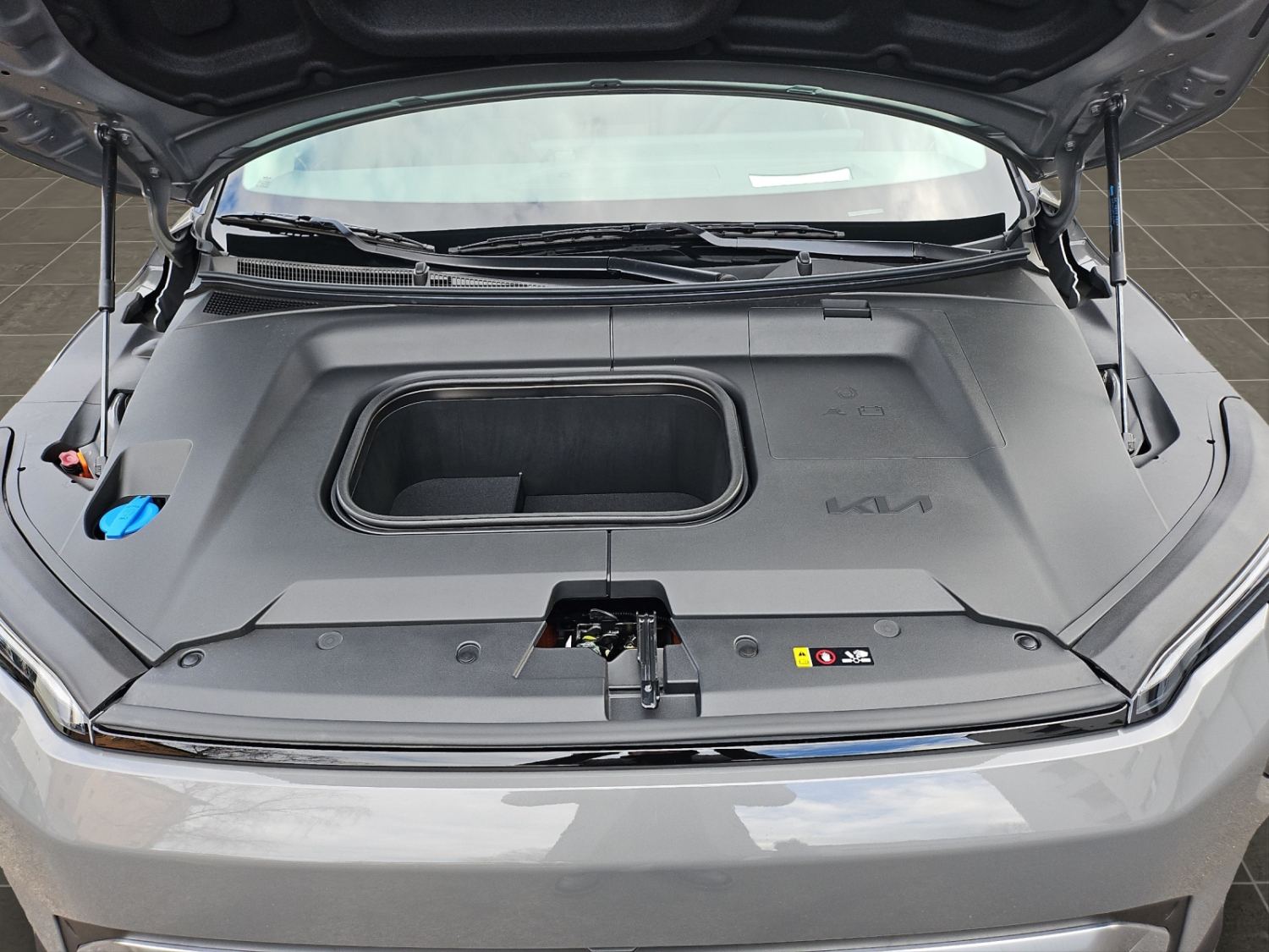 KIA EV3 81 kWh Earth+-image-17