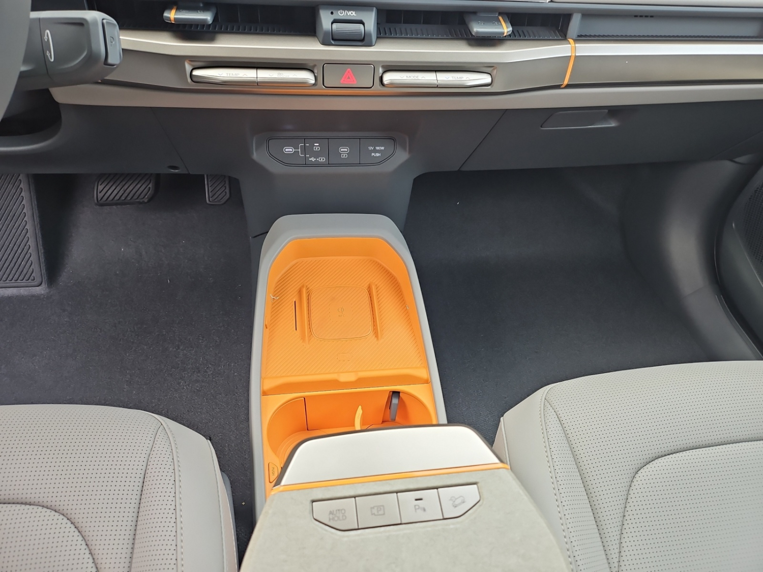 KIA EV3 81 kWh Earth+-image-14