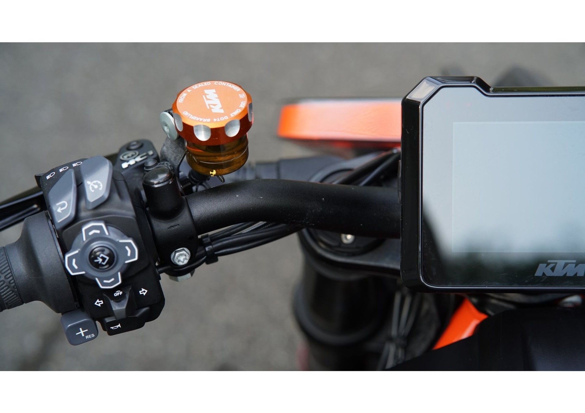 KTM 1290 Super Duke R-image-1