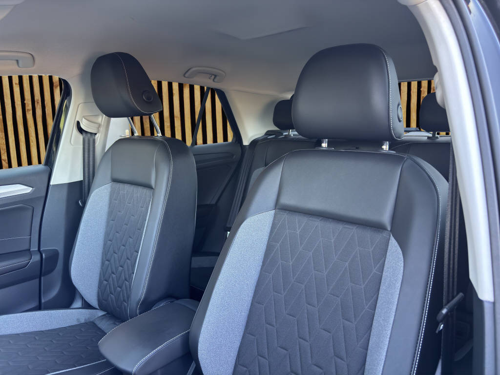 VW T-Roc 2.0 TDI SCR Life DSG-image-13