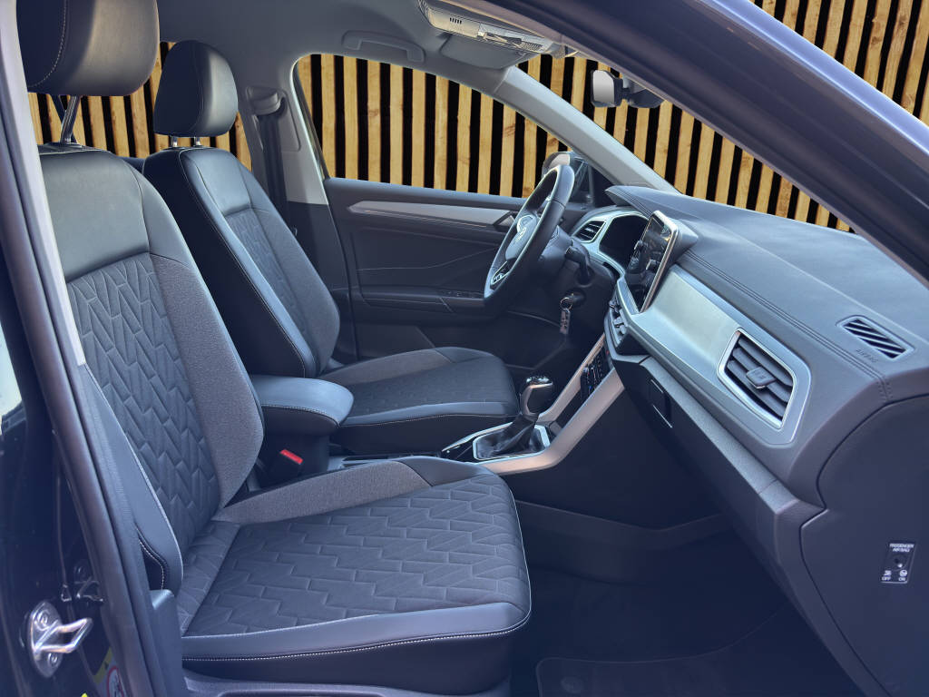 VW T-Roc 2.0 TDI SCR Life DSG-image-4