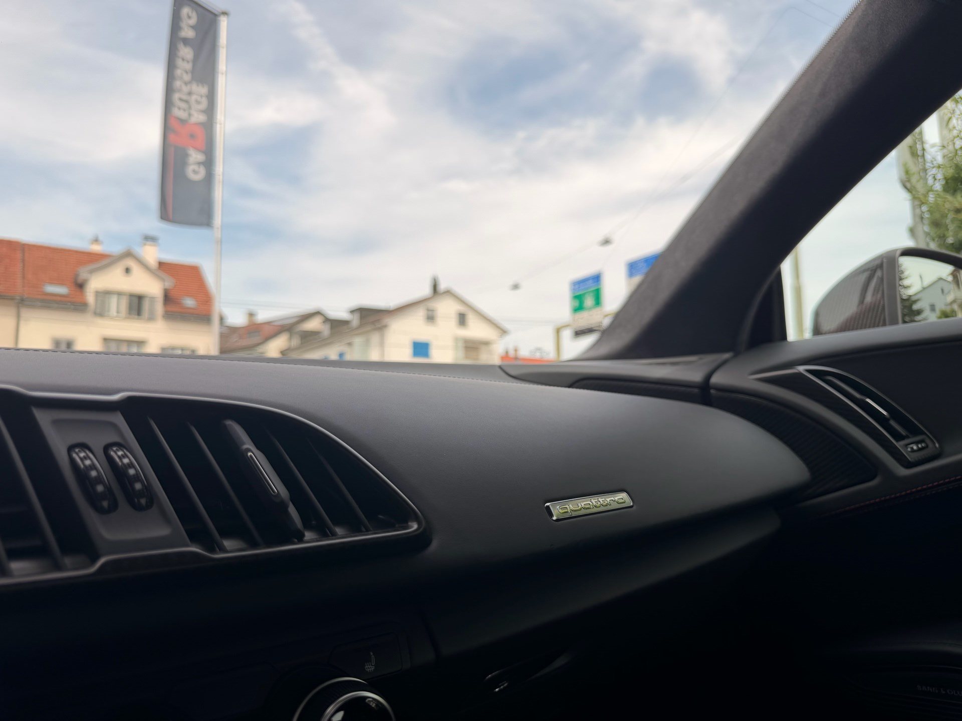 AUDI R8 COUPE 5.2 FSI QUATTRO PERFORMANCE *** 5 JAHRE AUD WERKSGARANTIE & FRISCH AB AUDI SERVICE ***-image-19