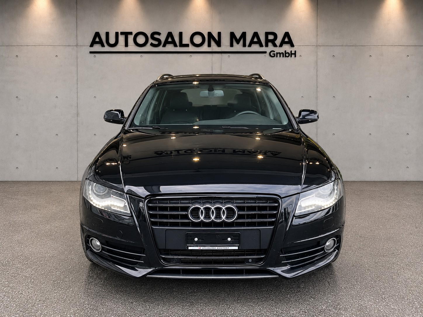 AUDI A4 Avant 2.0 TFSI quattro S-tronic-image-8