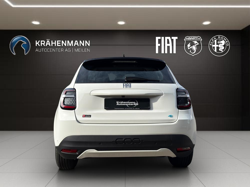 FIAT 600 Red Swiss Edition-showroom-element-3