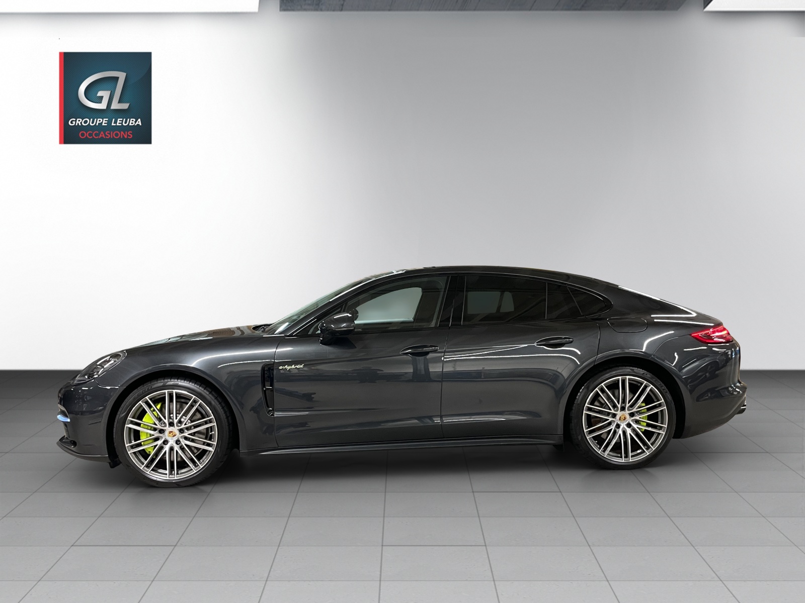 PORSCHE Panamera 4 E-Hybrid PDK-image-2