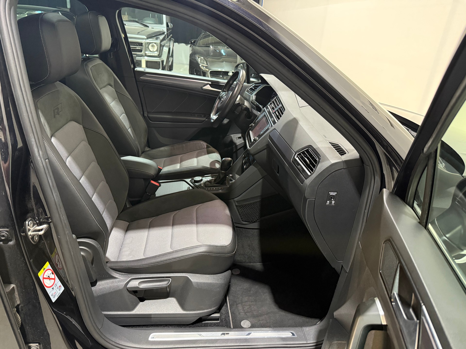 VW Tiguan 2.0TSI R Line Highline 4Motion DSG-image-13