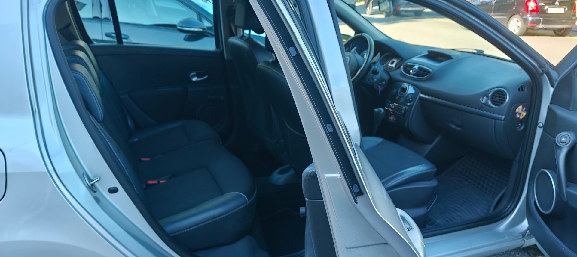 RENAULT Clio 1.6 16V Exception-image-8