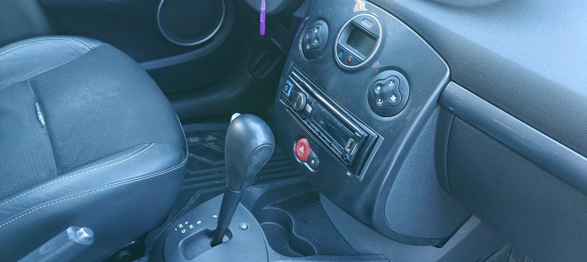 RENAULT Clio 1.6 16V Exception-image-7
