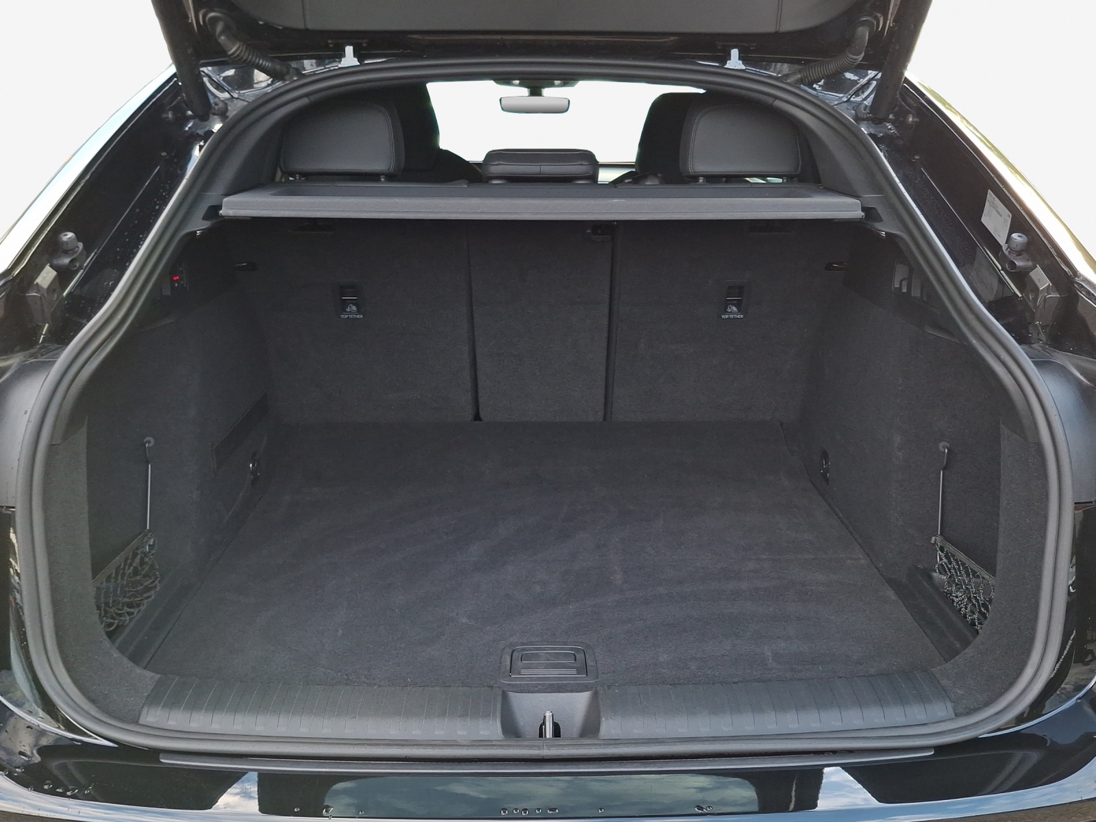 AUDI Q6 Sportback e-tron quattro-image-12