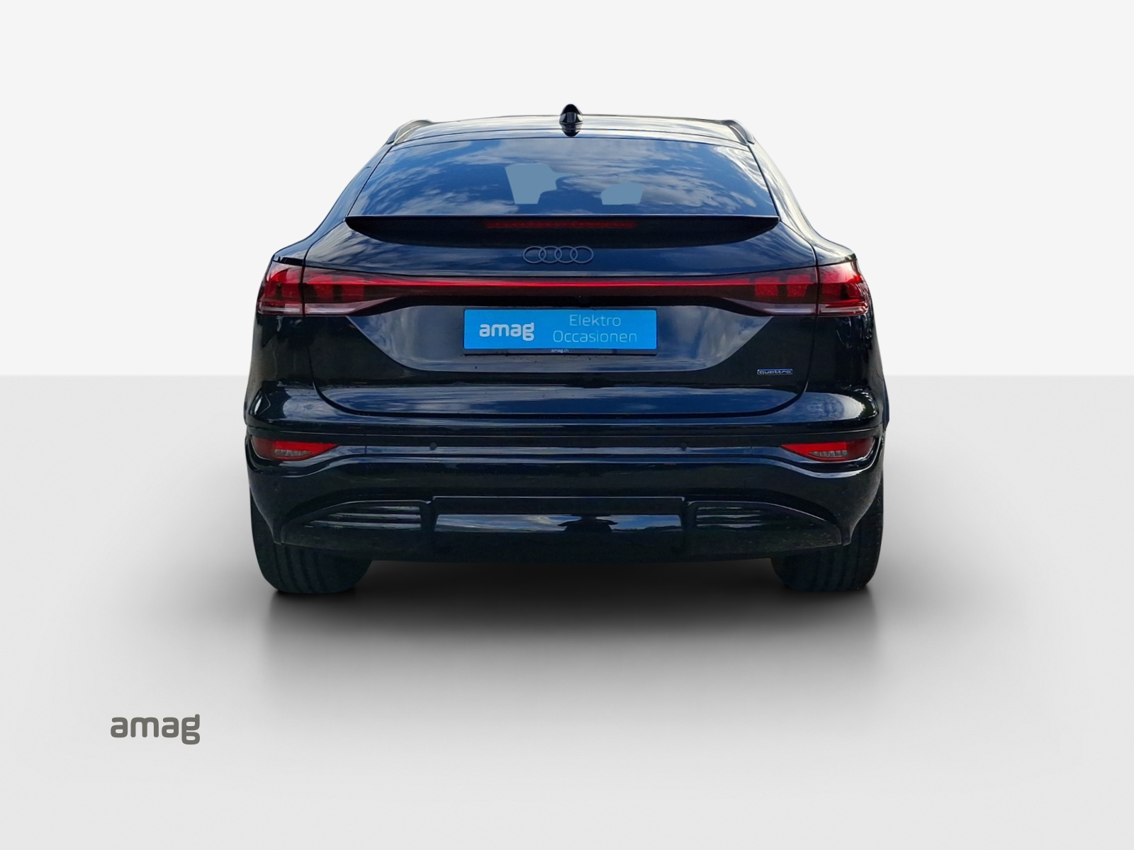AUDI Q6 Sportback e-tron quattro-image-3