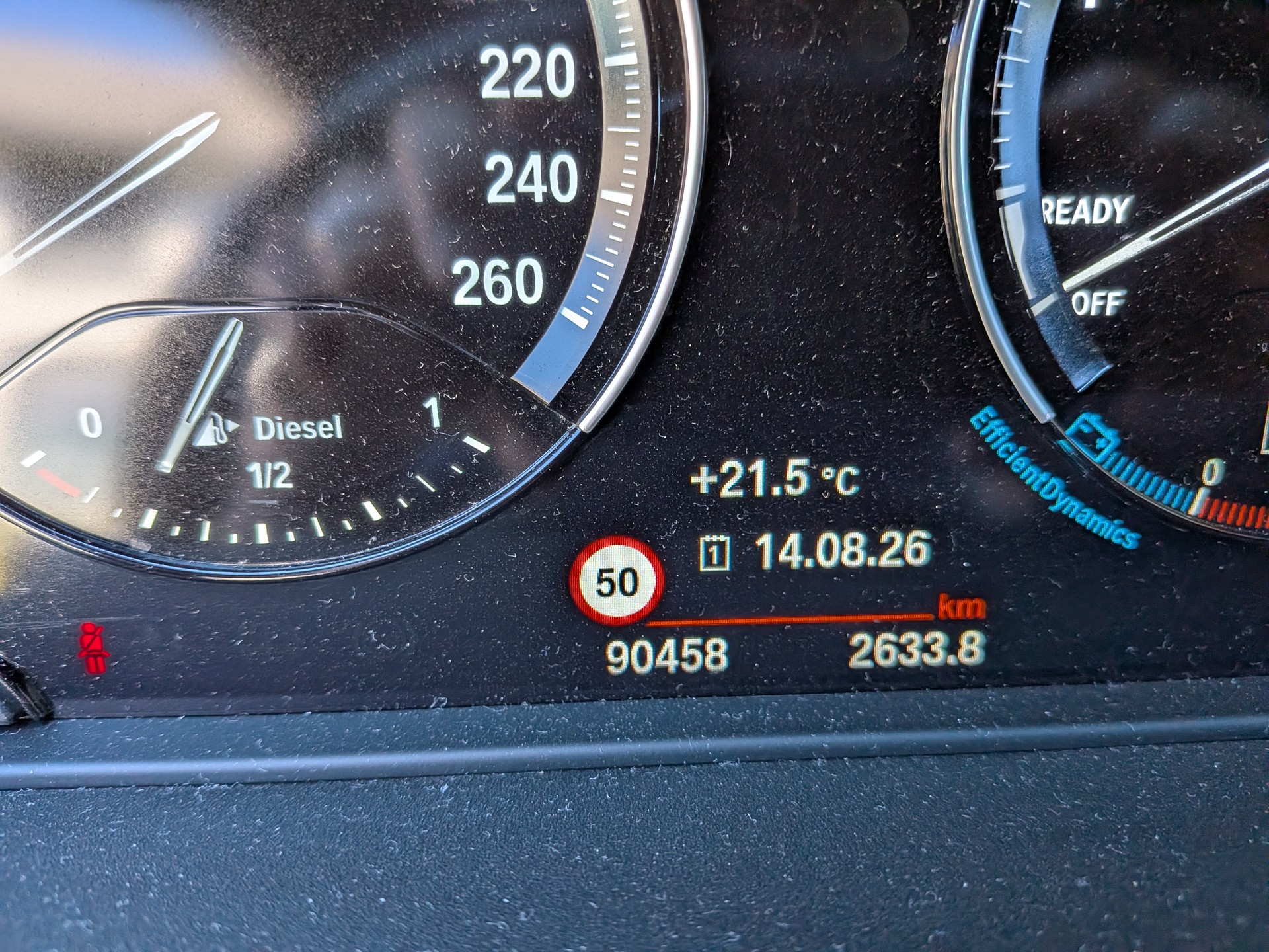 BMW 20d xDrive-image-5