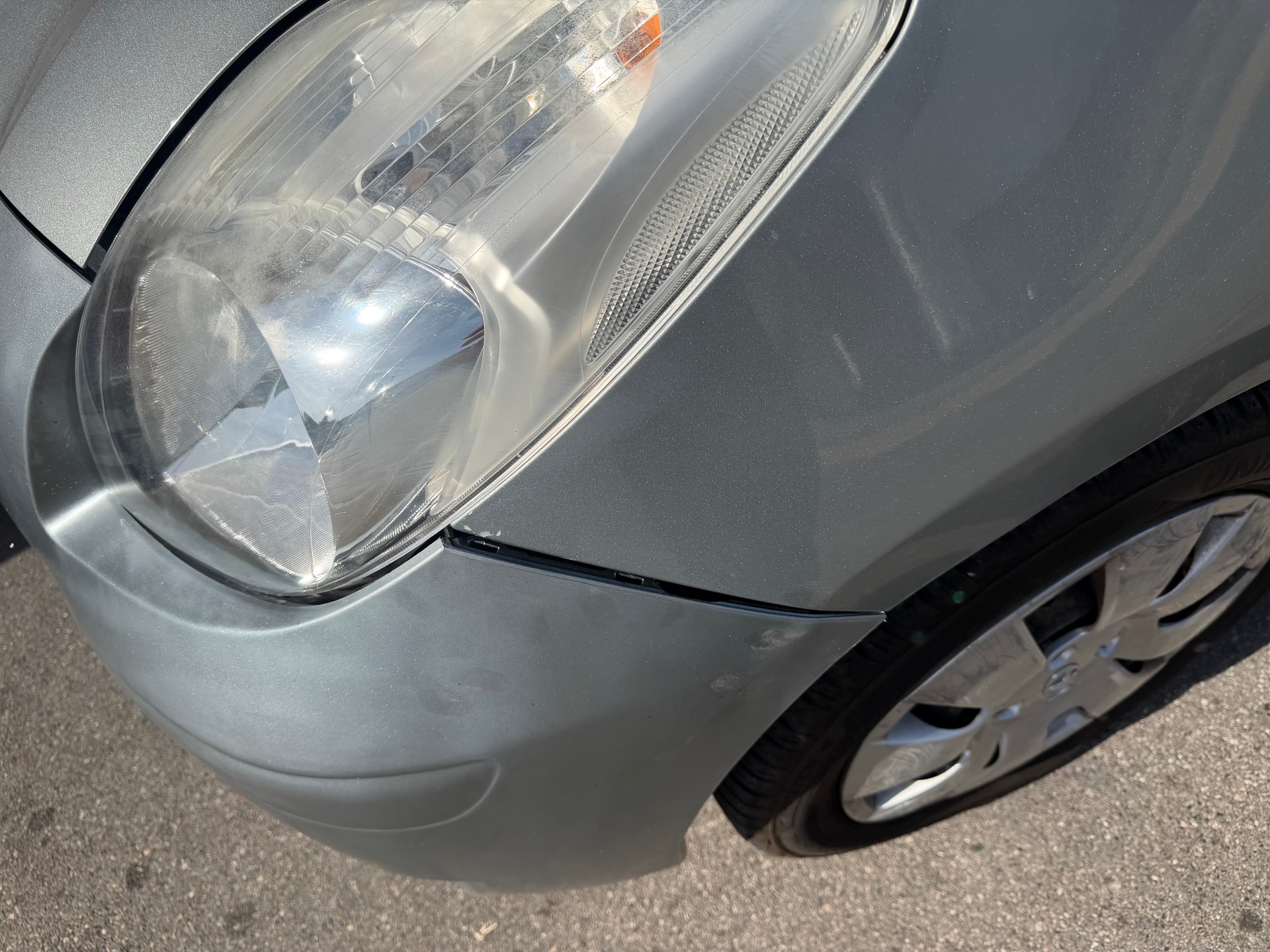 TOYOTA Yaris 1.3 Linea Luna-image-2