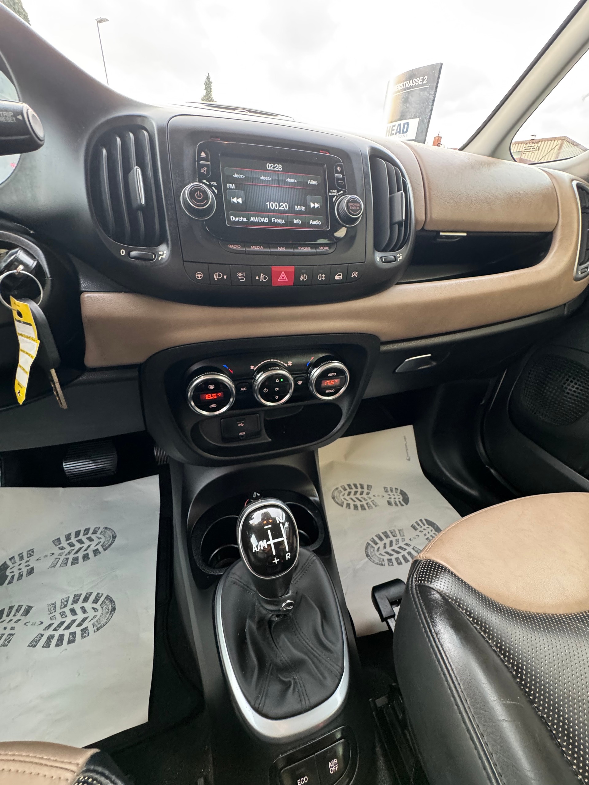 FIAT 500L Living 1.3 JTD Lounge Dualogic-image-6